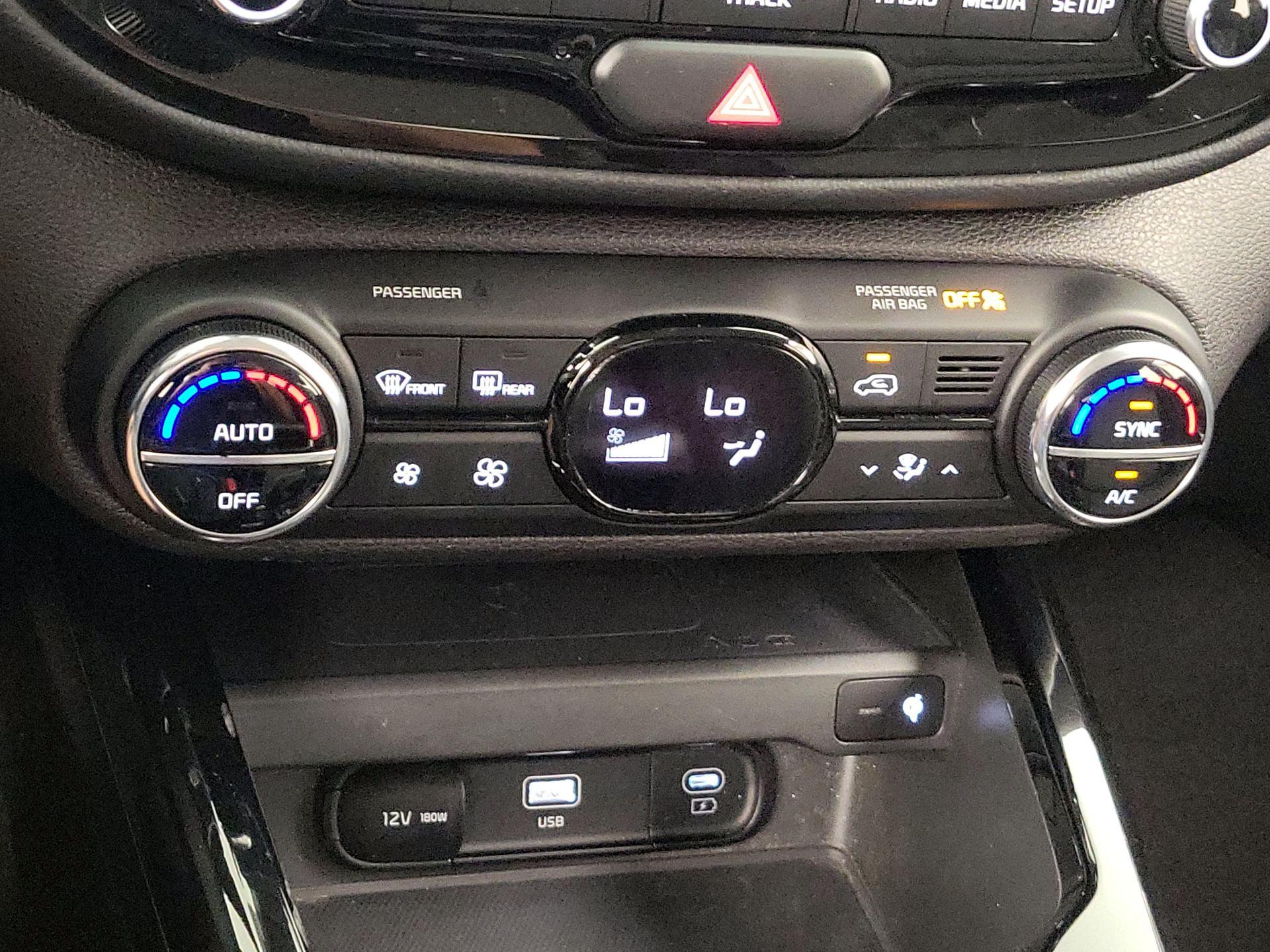 Thumbnail: 2023 Kia Soul - 17