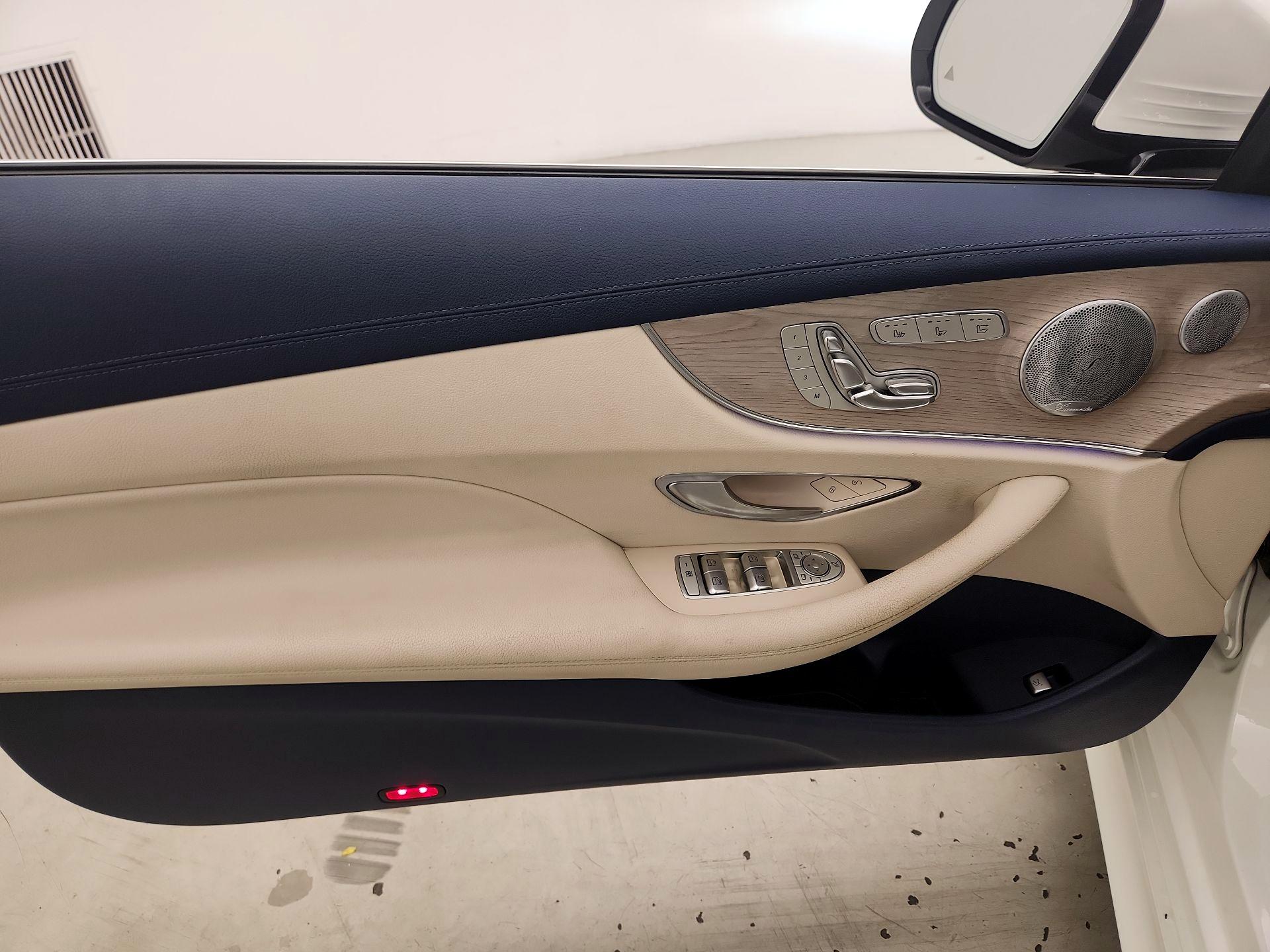 Thumbnail: 2019 Mercedes-Benz E-Class - 12