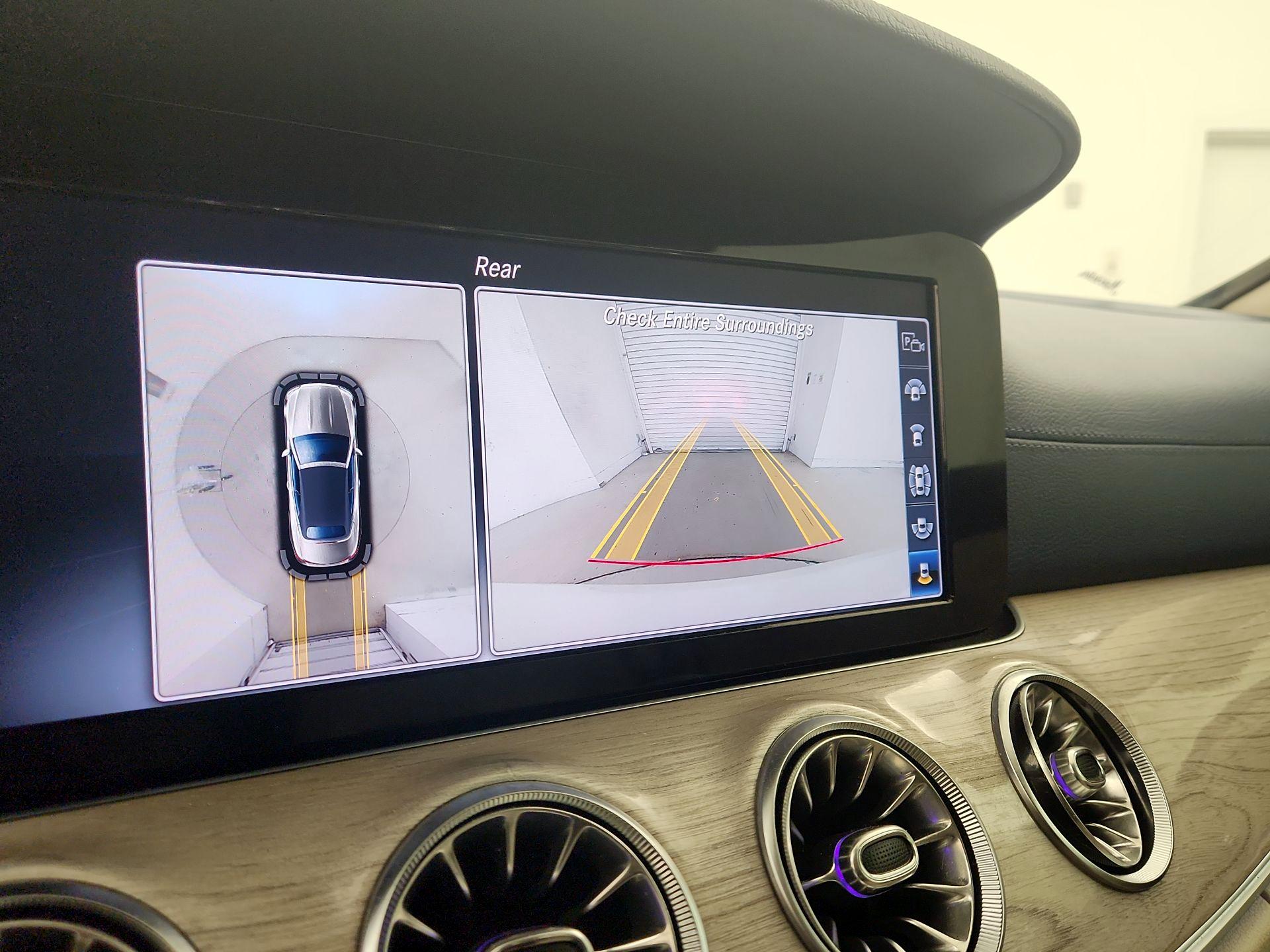 Thumbnail: 2019 Mercedes-Benz E-Class - 15