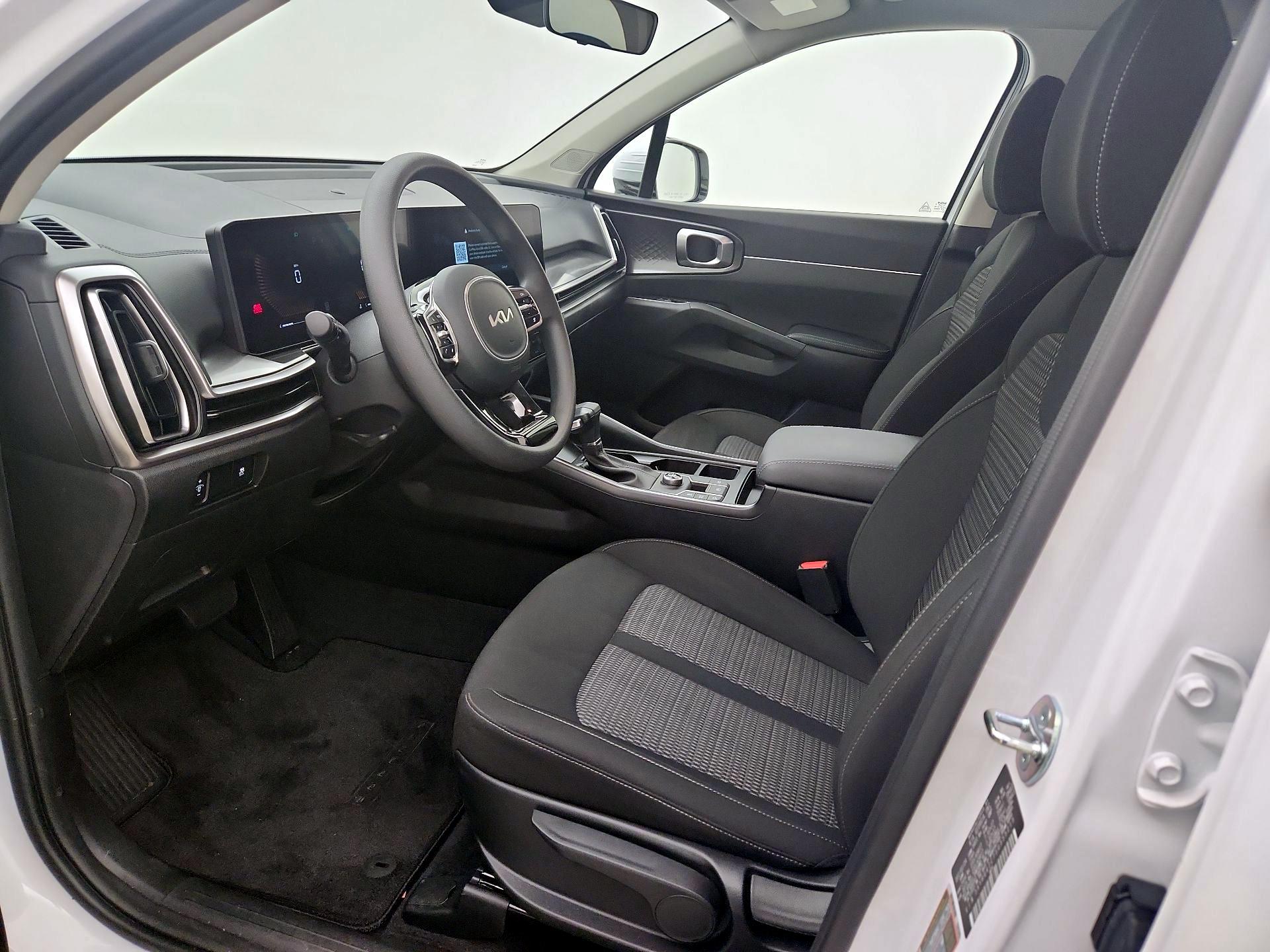 Thumbnail: 2025 Kia Sorento - 11