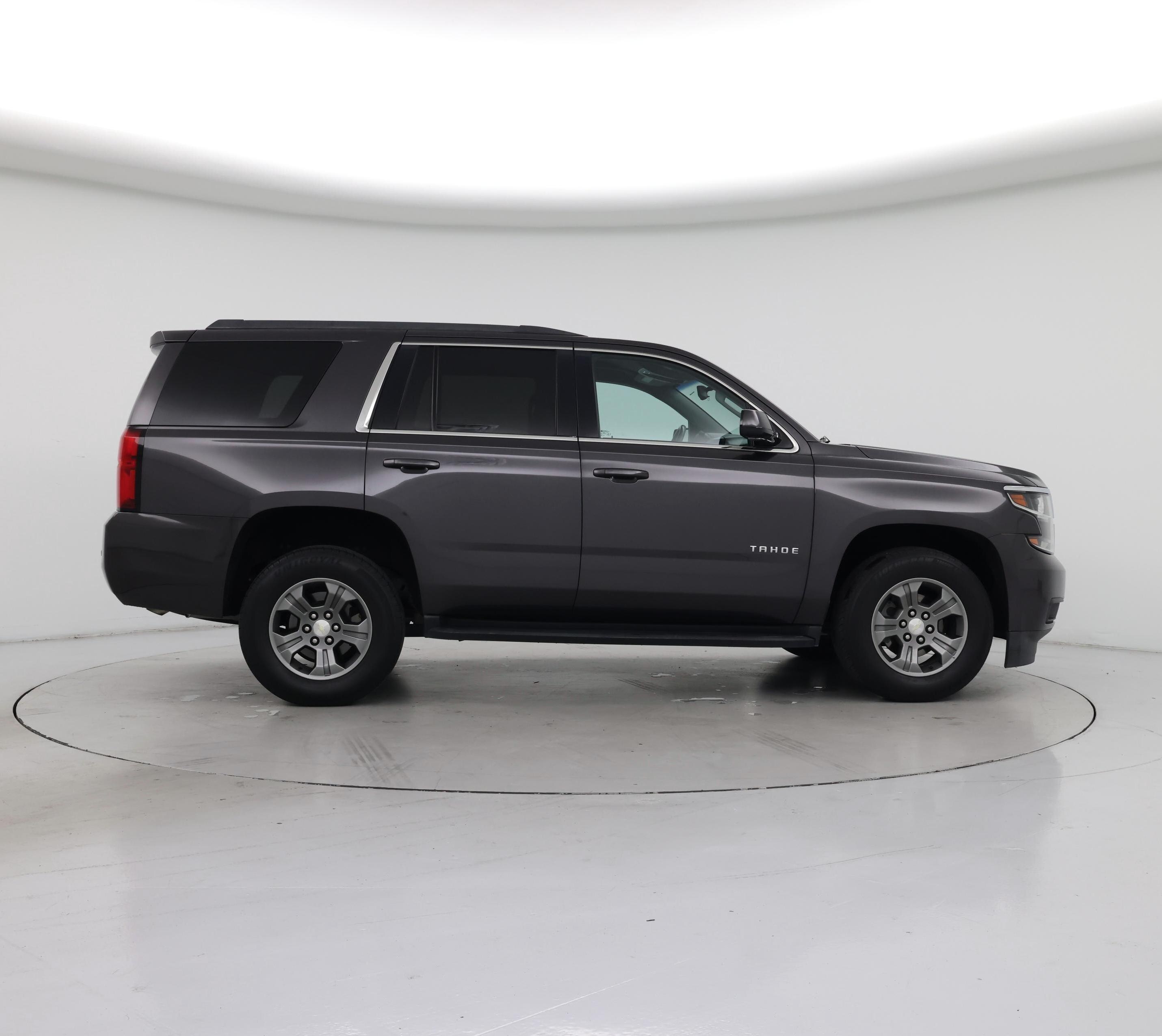 Thumbnail: 2018 Chevrolet Tahoe - 7