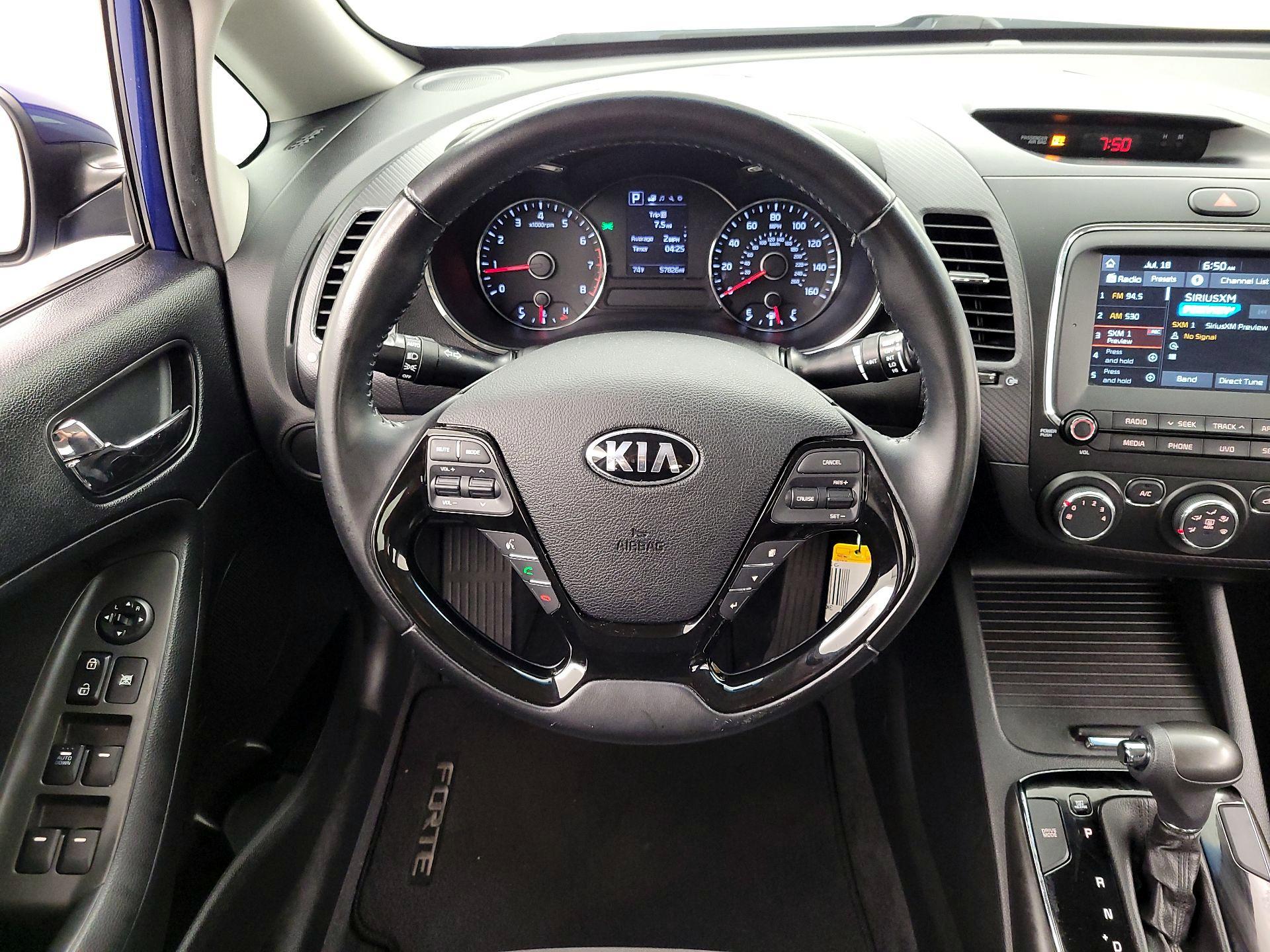 Thumbnail: 2018 Kia Forte - 10