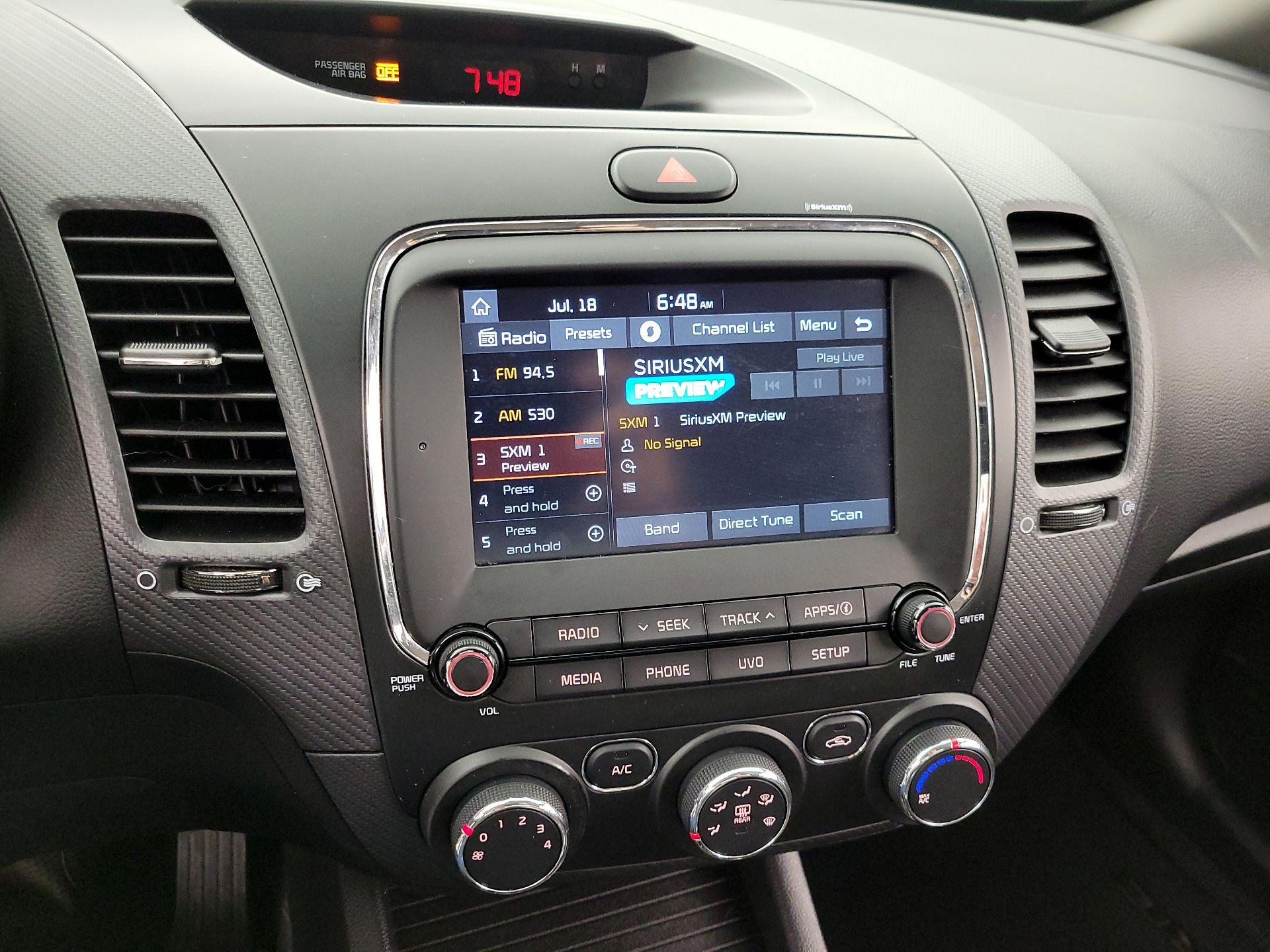 Thumbnail: 2018 Kia Forte - 15