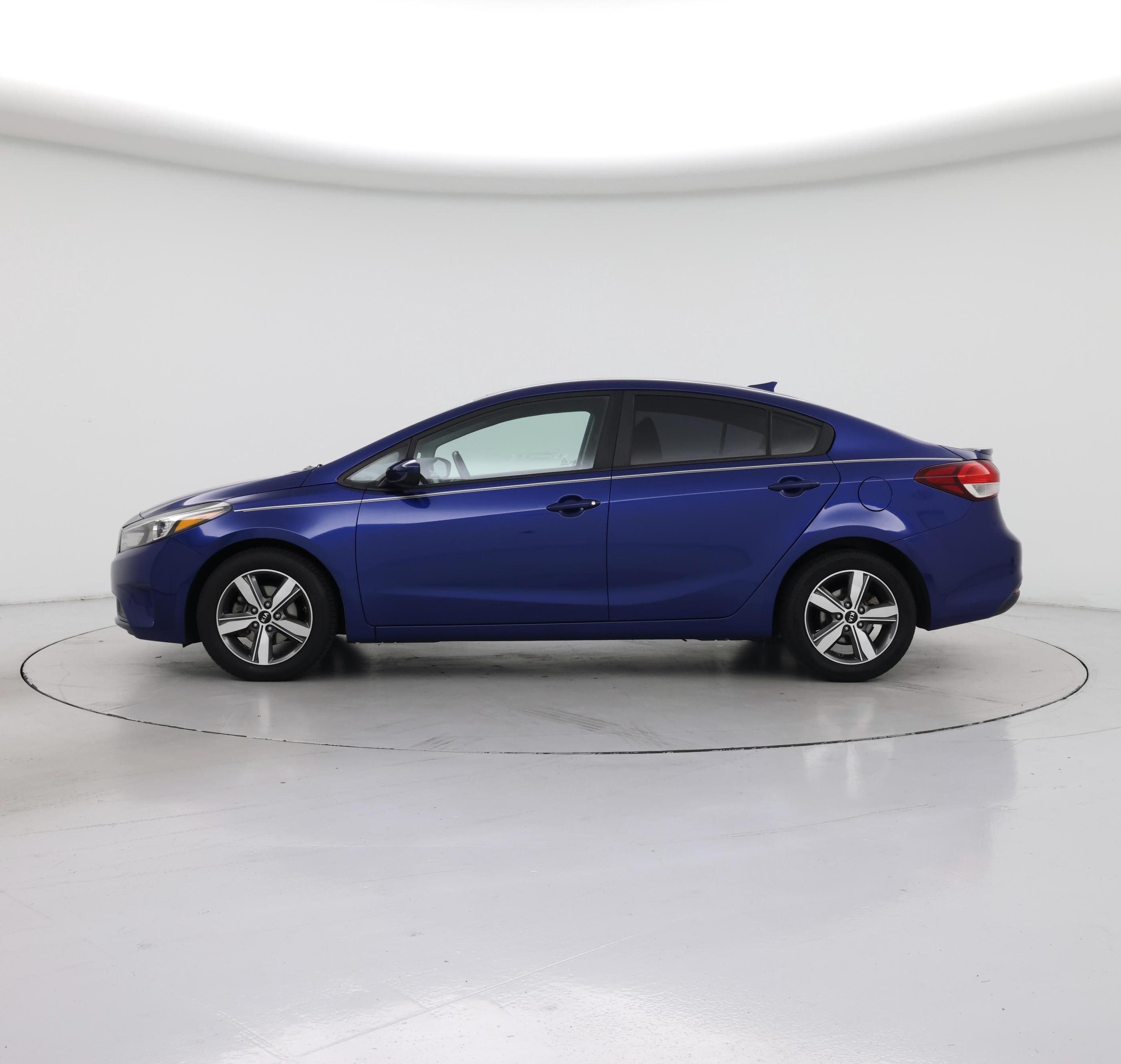 Thumbnail: 2018 Kia Forte - 3