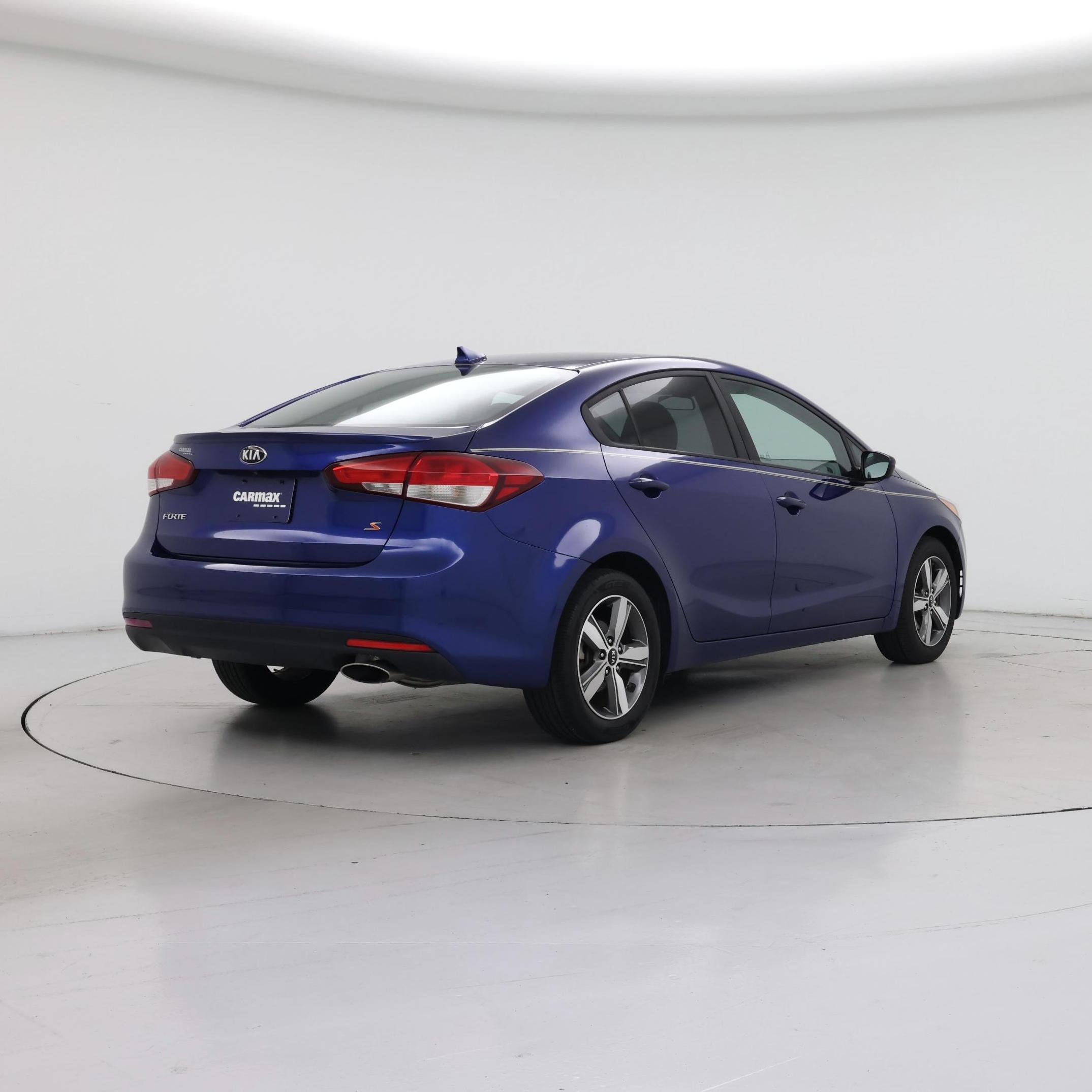 Thumbnail: 2018 Kia Forte - 8