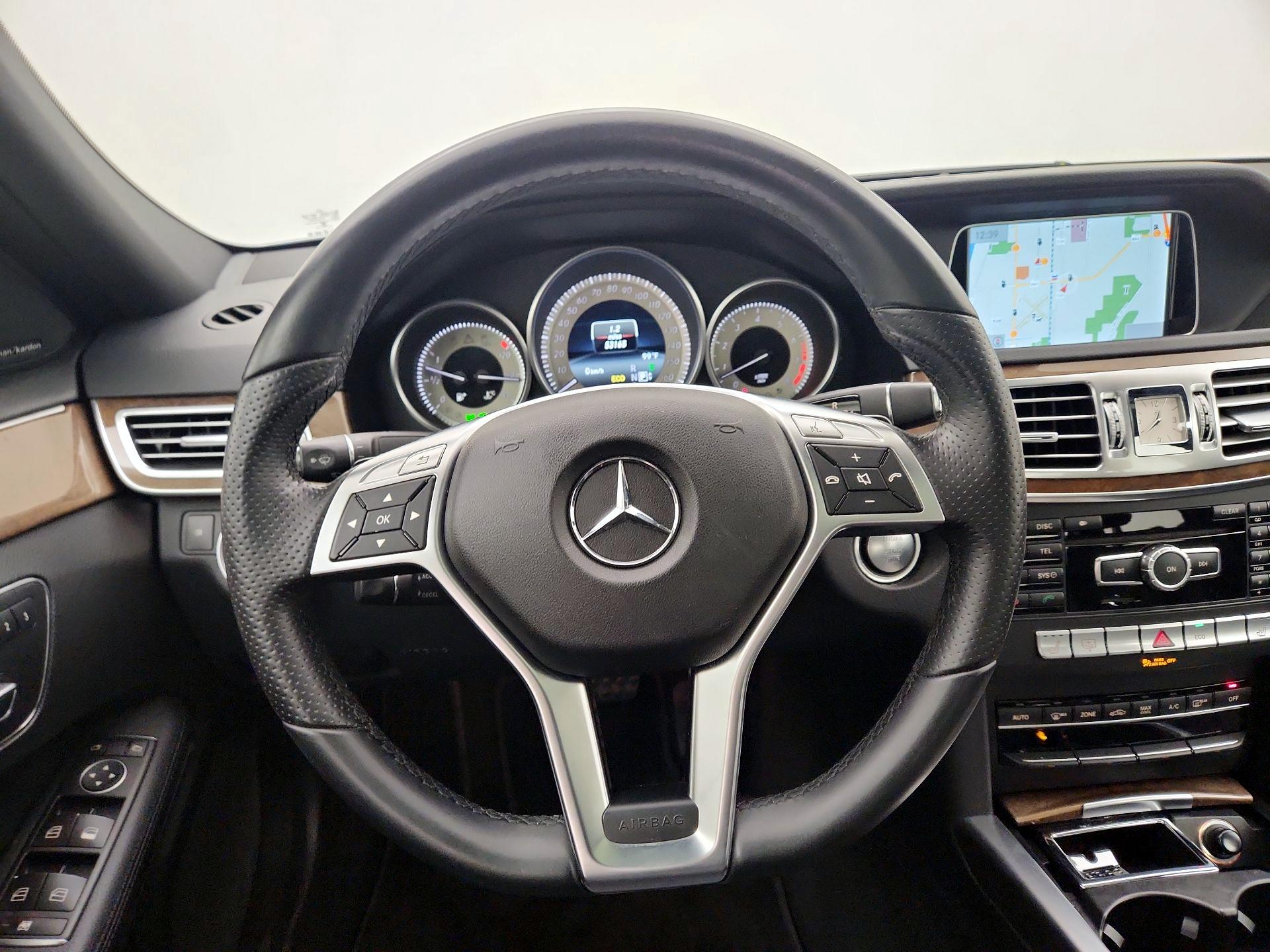 Thumbnail: 2014 Mercedes-Benz E-Class - 10
