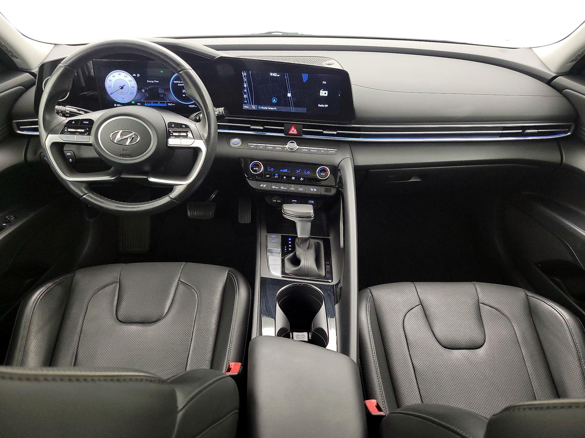 Thumbnail: 2023 Hyundai Elantra - 9