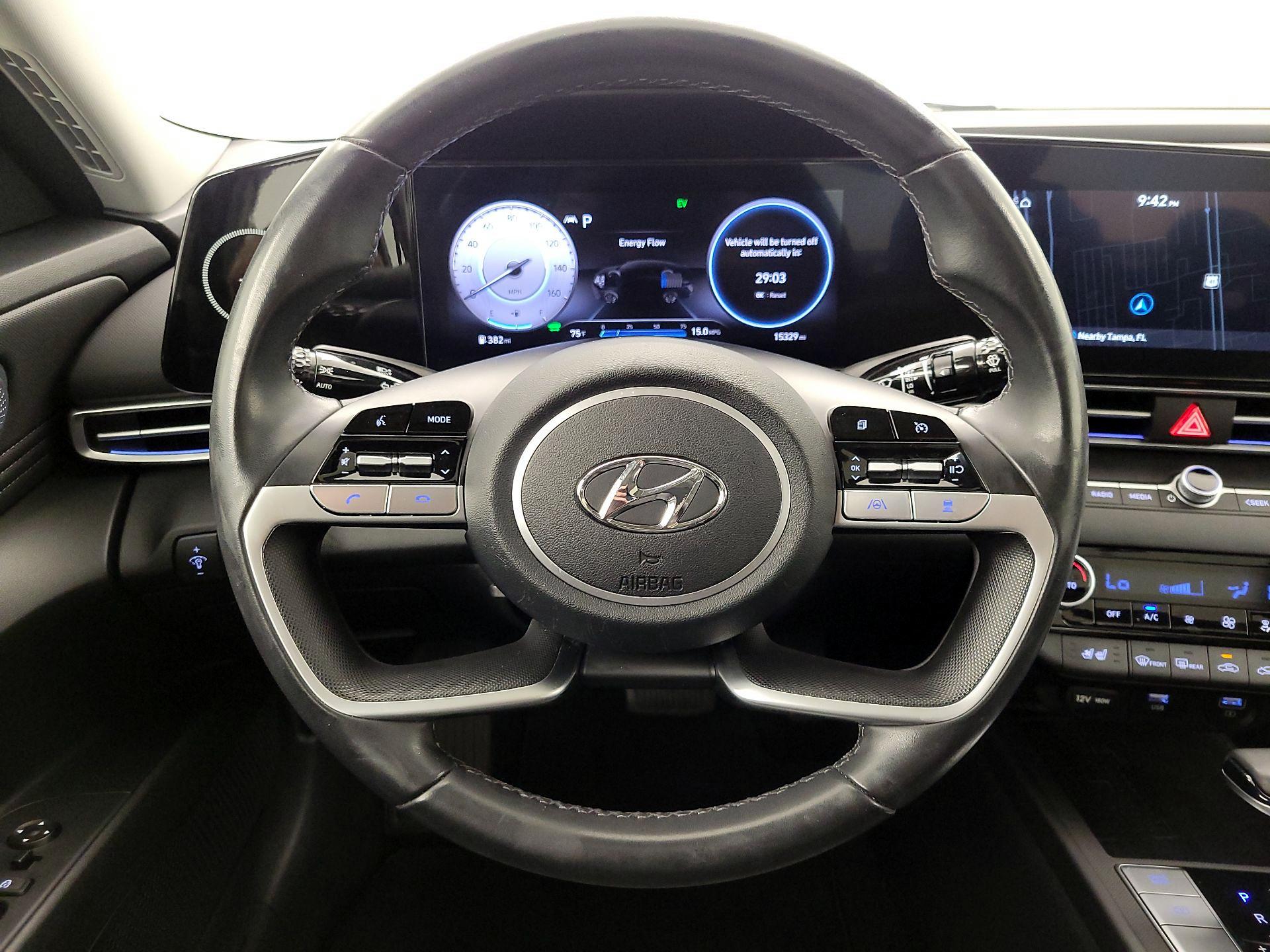 Thumbnail: 2023 Hyundai Elantra - 10