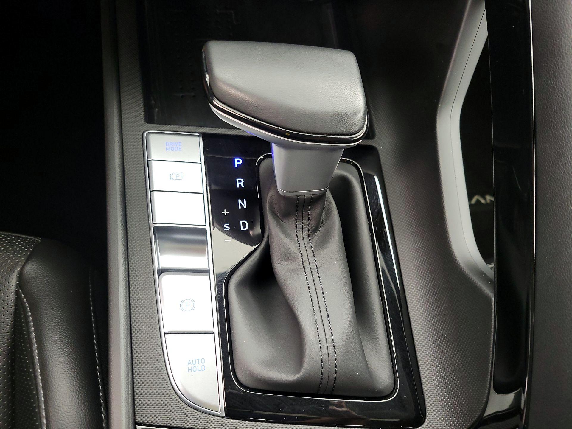 Thumbnail: 2023 Hyundai Elantra - 18