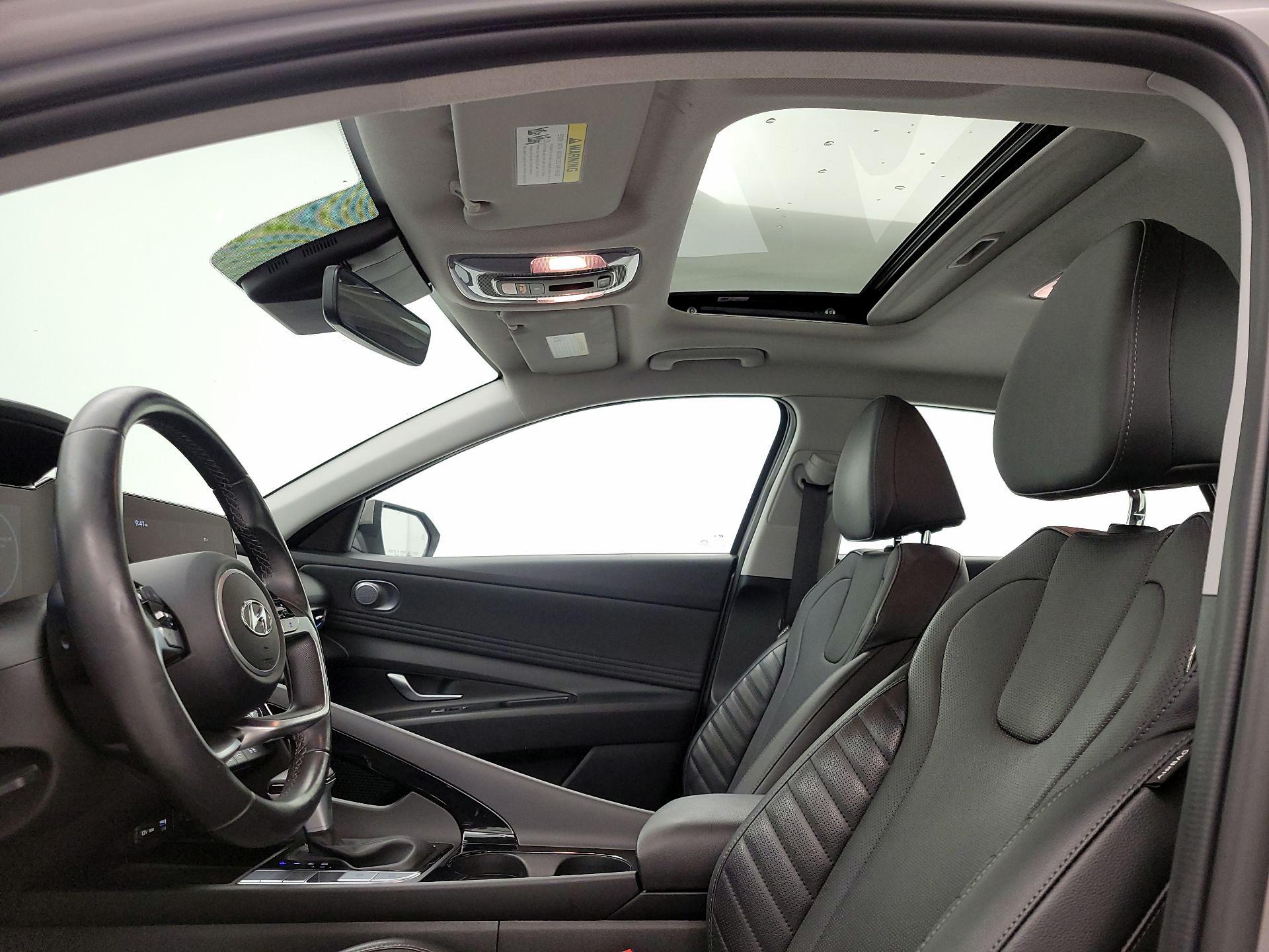 Thumbnail: 2023 Hyundai Elantra - 20