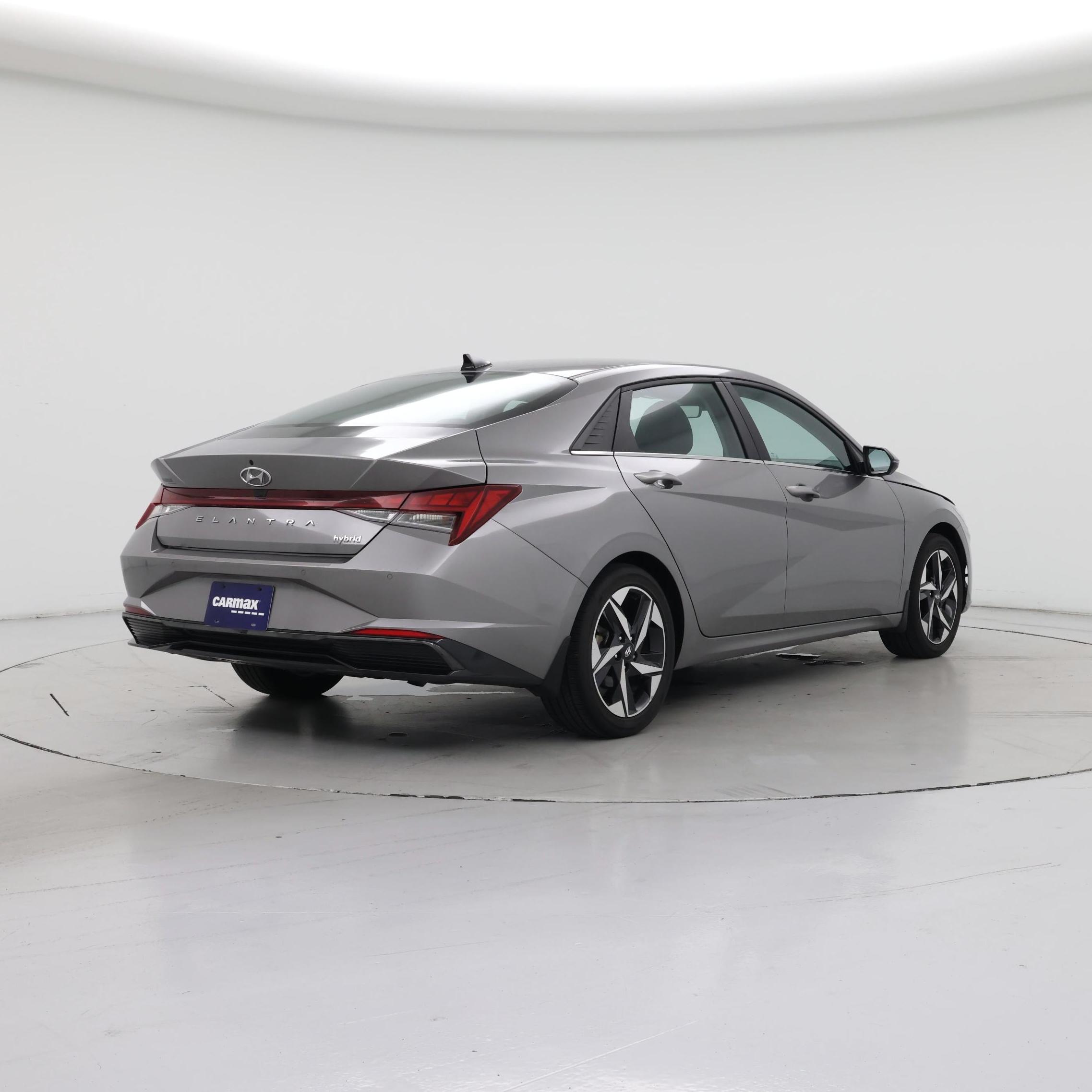 Thumbnail: 2023 Hyundai Elantra - 8