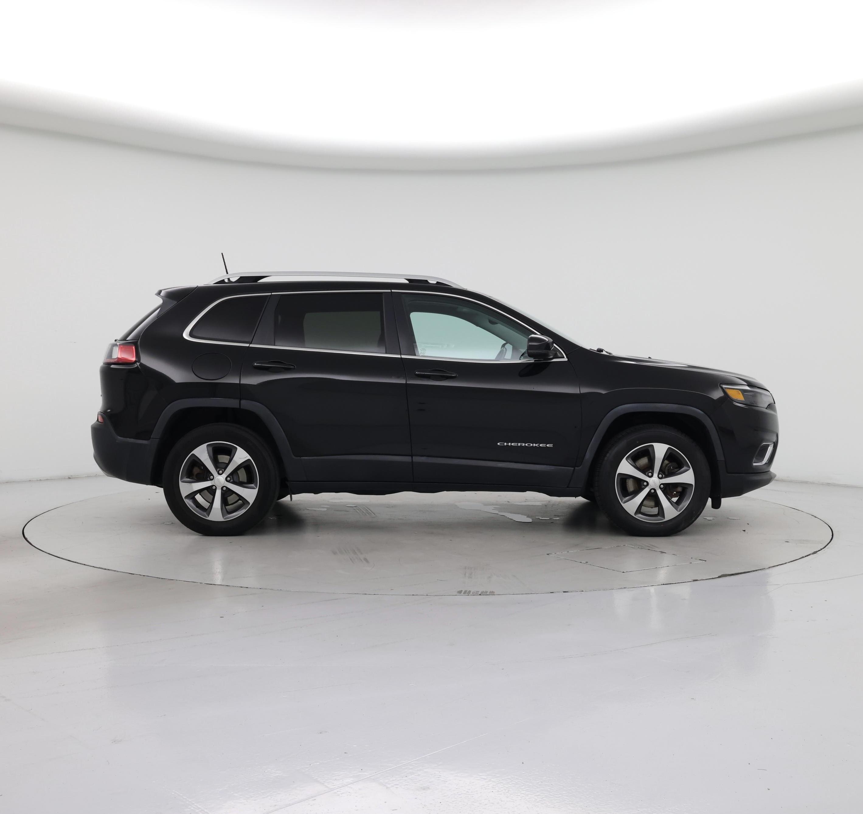 Thumbnail: 2019 Jeep Cherokee - 7