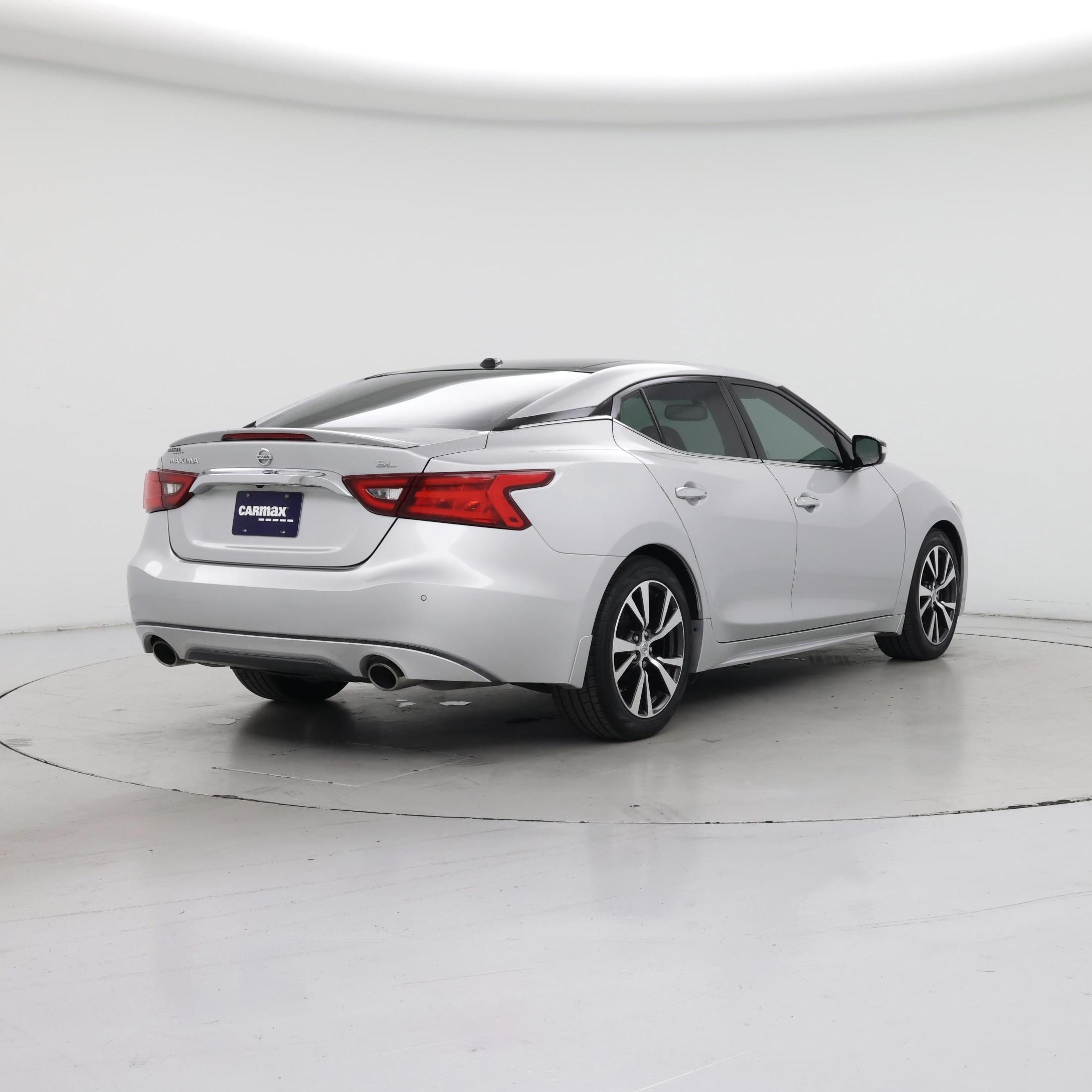 Thumbnail: 2017 Nissan Maxima - 8