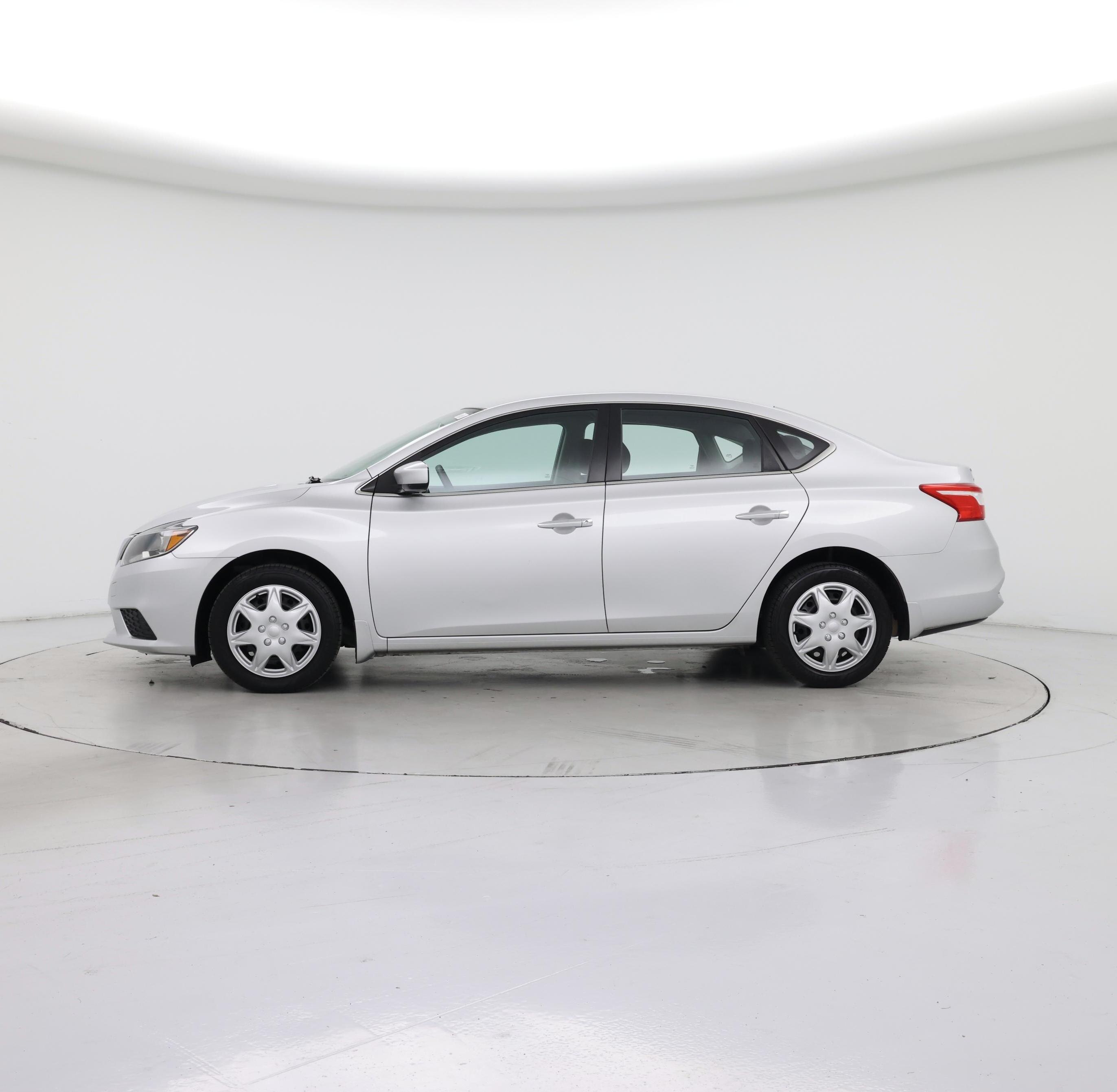 Thumbnail: 2017 Nissan Sentra - 3
