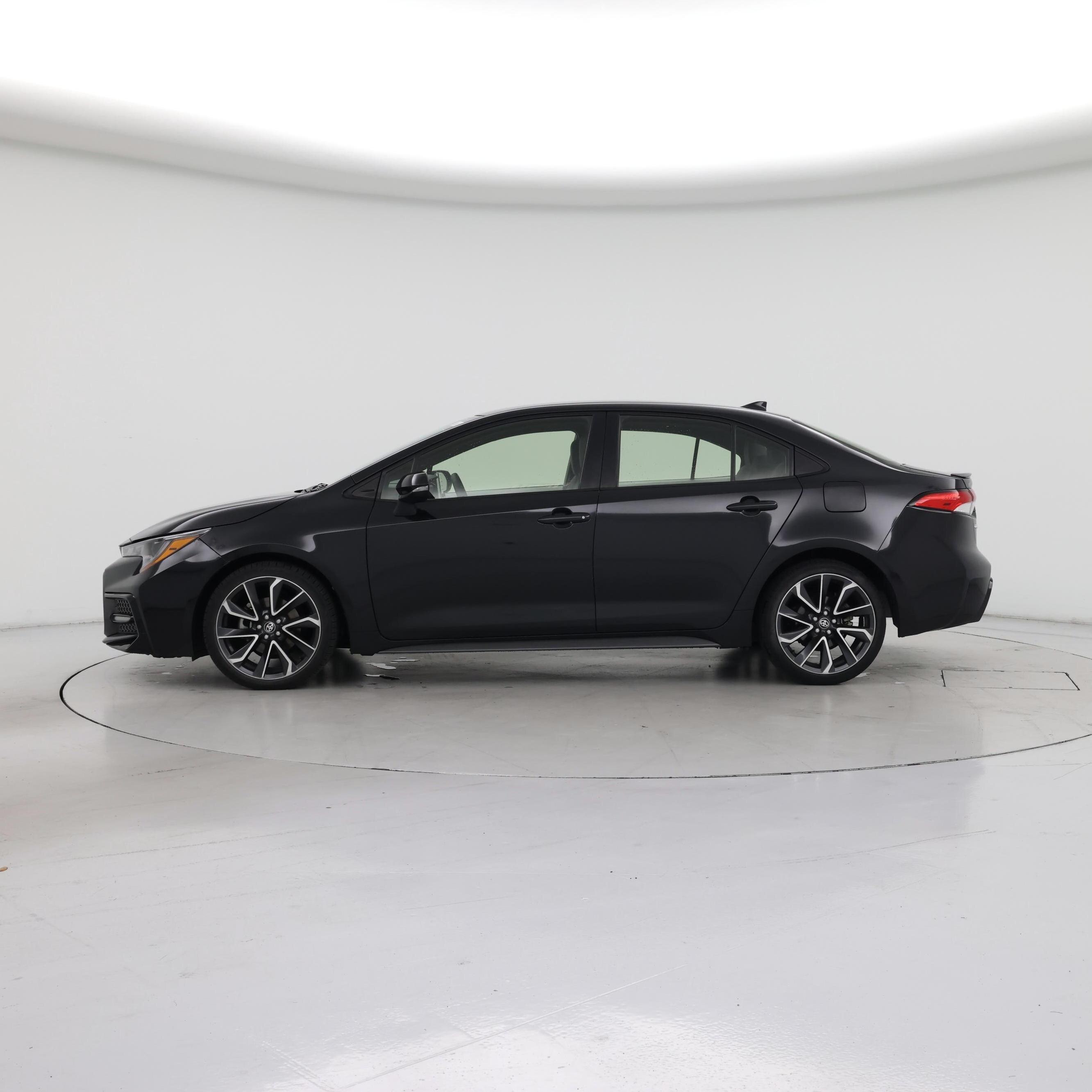Thumbnail: 2021 Toyota Corolla - 3