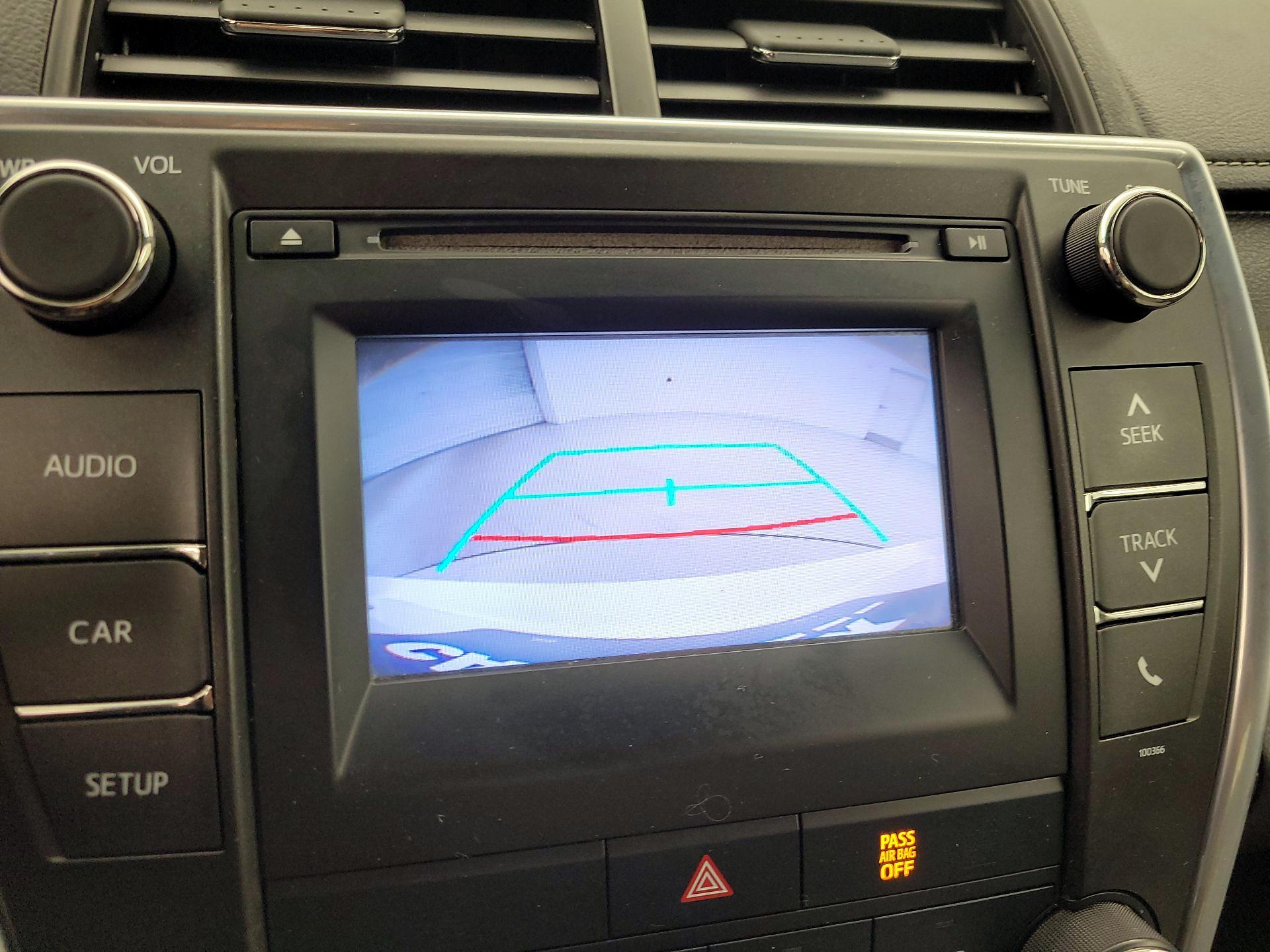 Thumbnail: 2015 Toyota Camry - 14