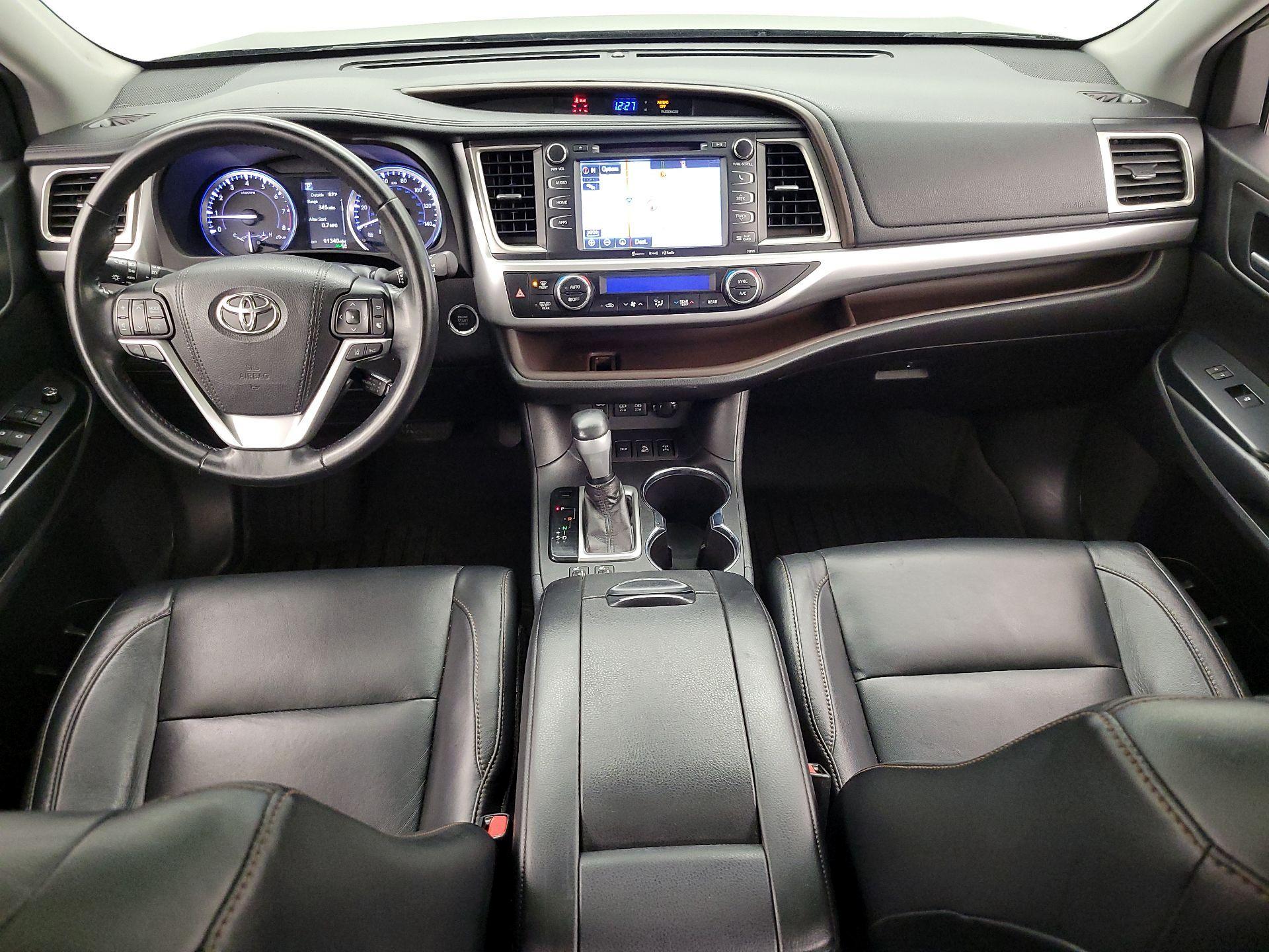 Thumbnail: 2018 Toyota Highlander - 9