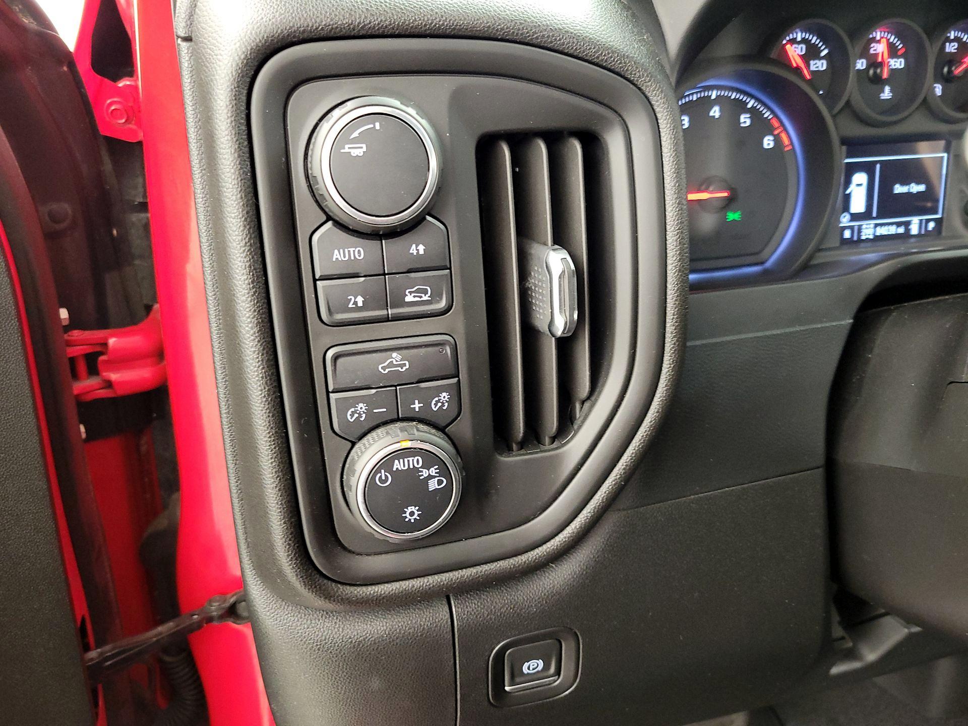 Thumbnail: 2019 Chevrolet Silverado 1500 - 13