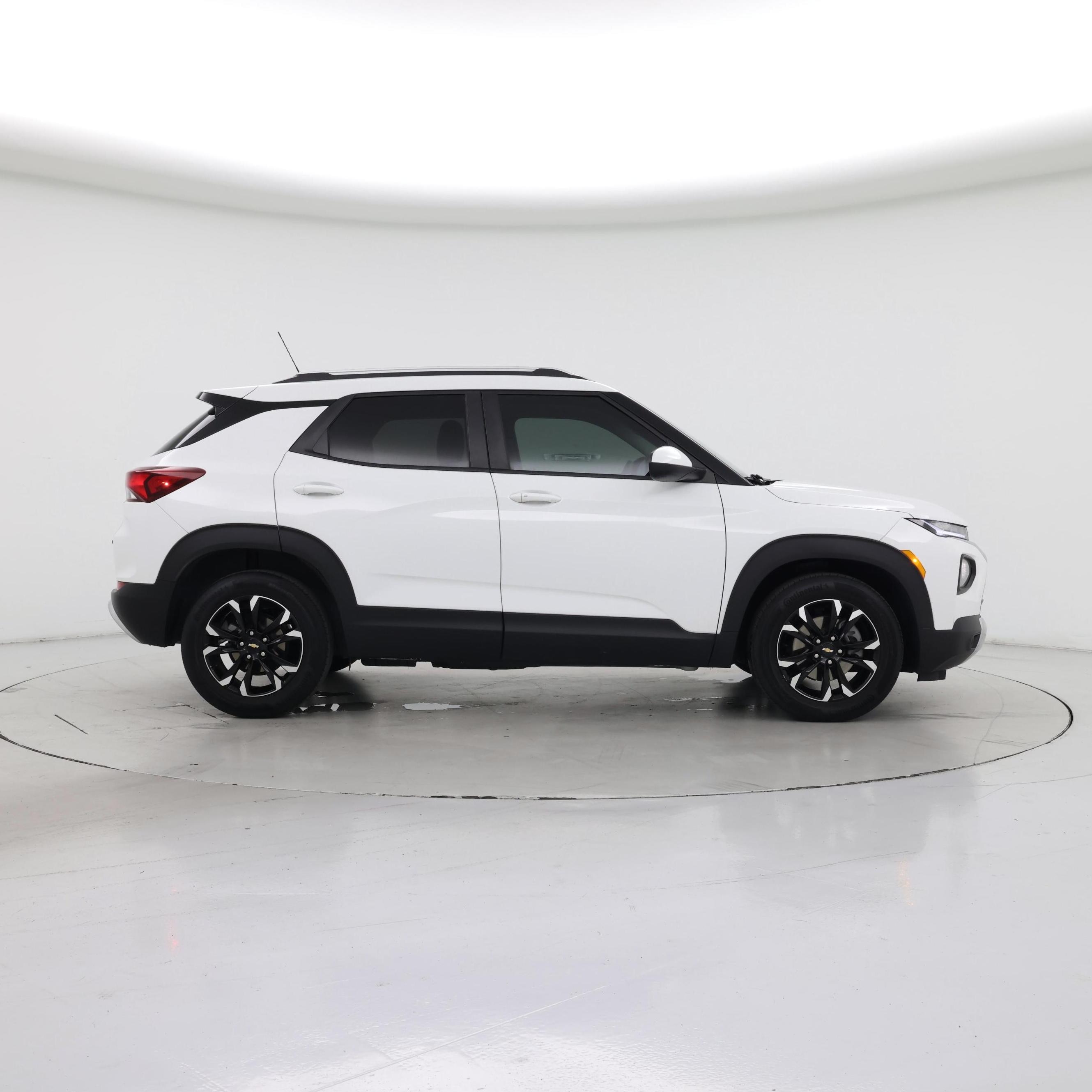 Thumbnail: 2023 Chevrolet TrailBlazer - 7
