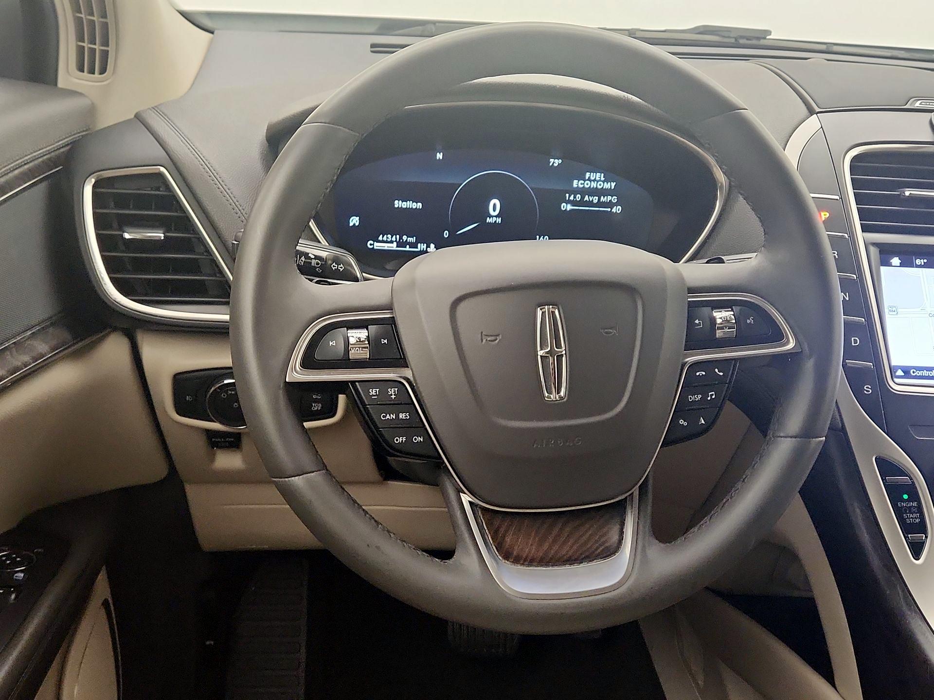 Thumbnail: 2019 Lincoln Nautilus - 10