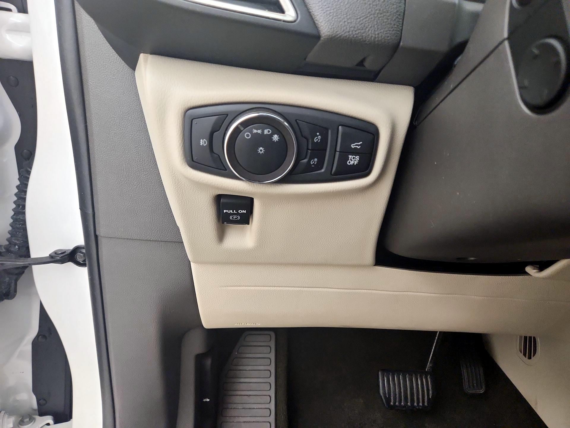 Thumbnail: 2019 Lincoln Nautilus - 13