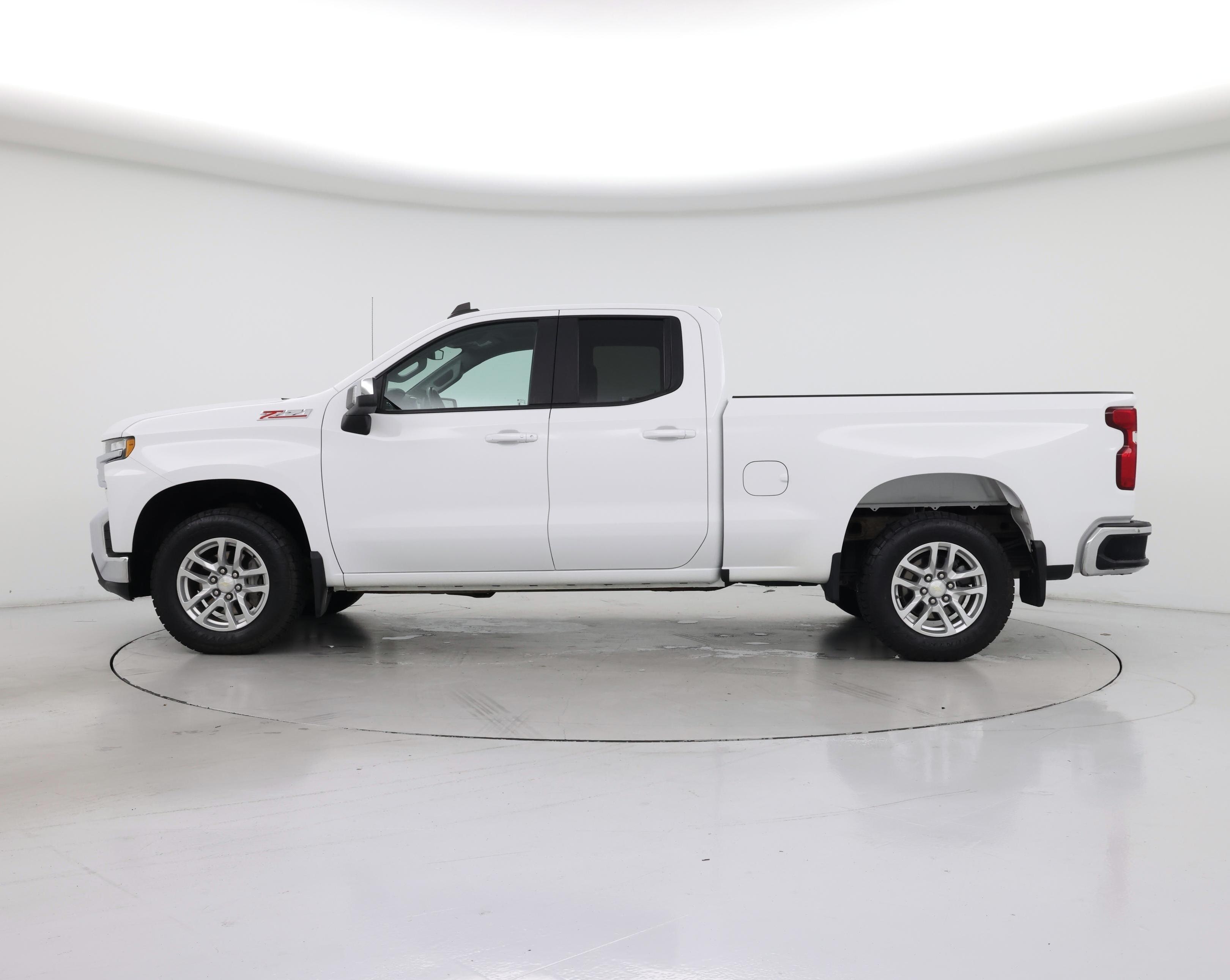 Thumbnail: 2020 Chevrolet Silverado 1500 - 3