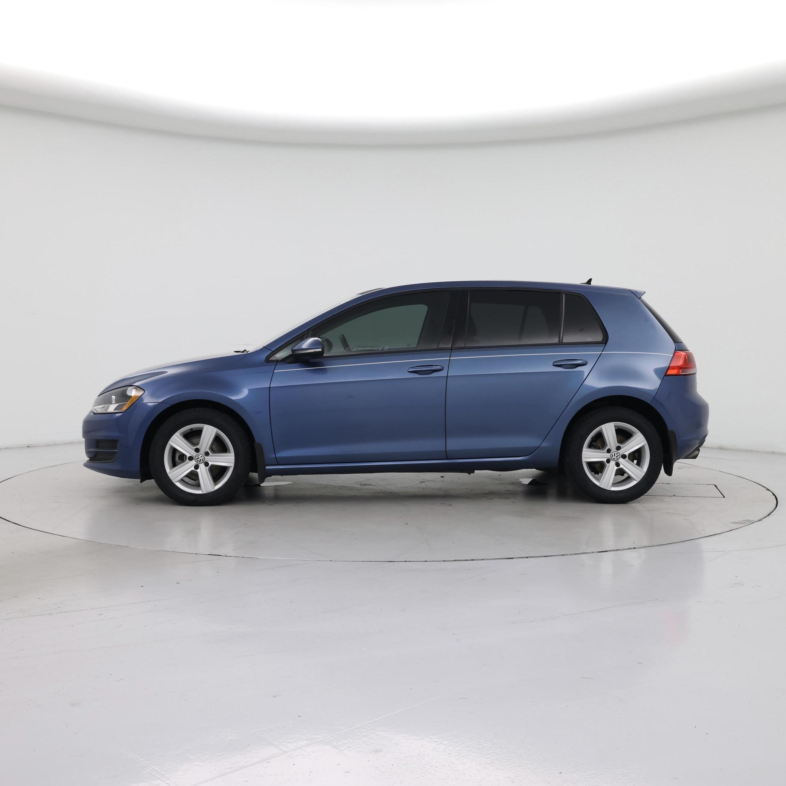 Thumbnail: 2017 Volkswagen Golf - 3