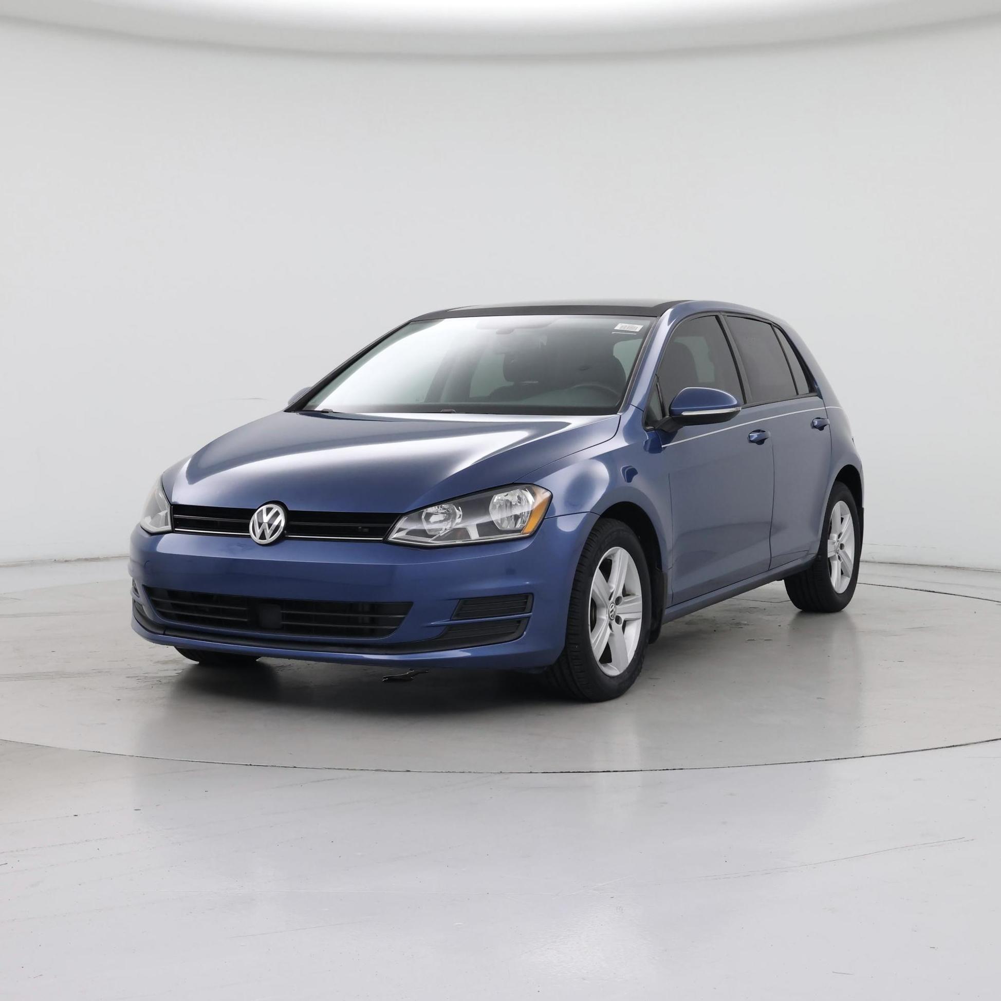 Thumbnail: 2017 Volkswagen Golf - 4