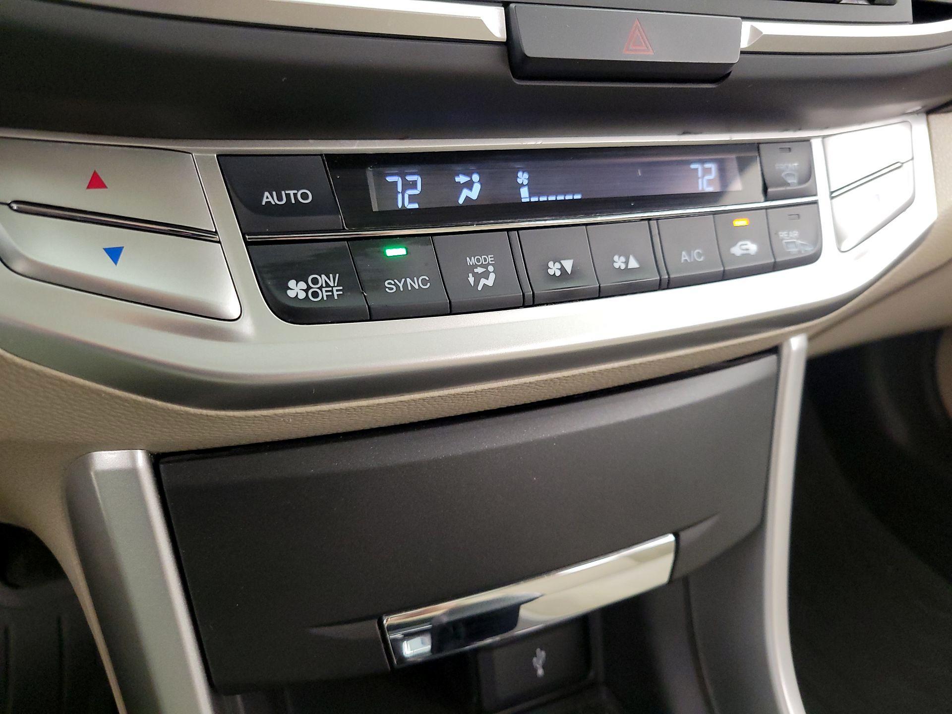 Thumbnail: 2014 Honda Accord - 16