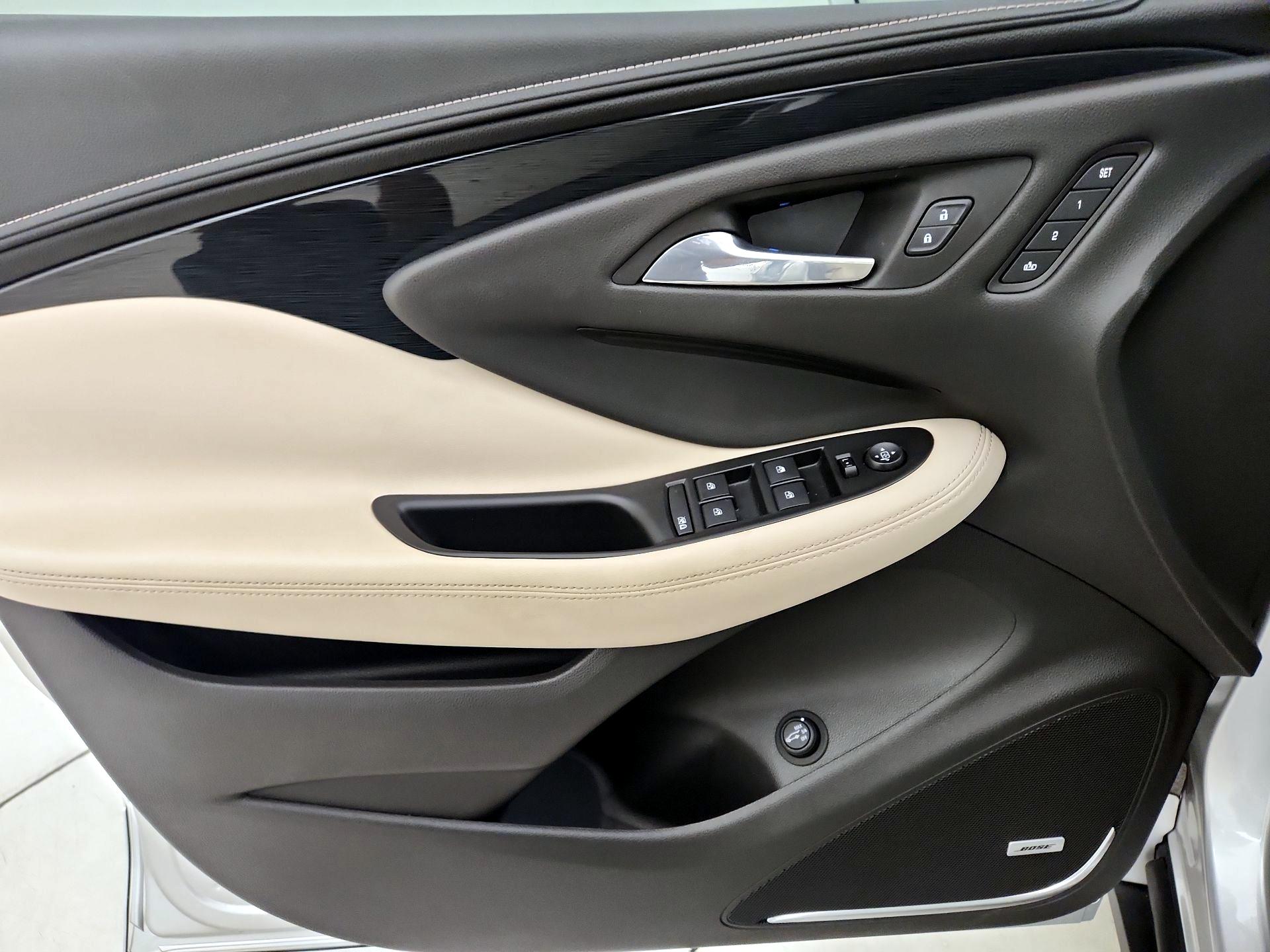 Thumbnail: 2017 Buick Envision - 12
