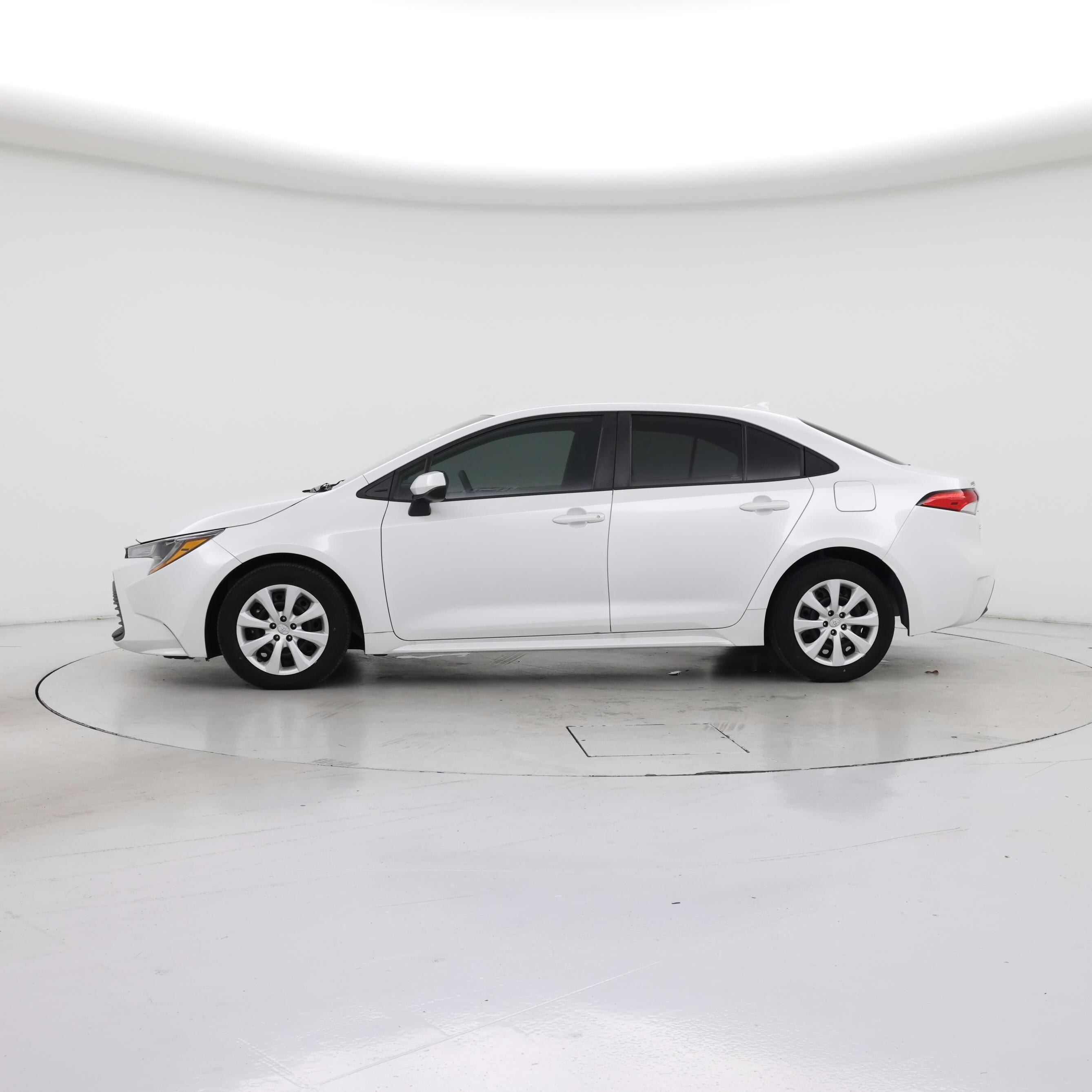 Thumbnail: 2023 Toyota Corolla - 3