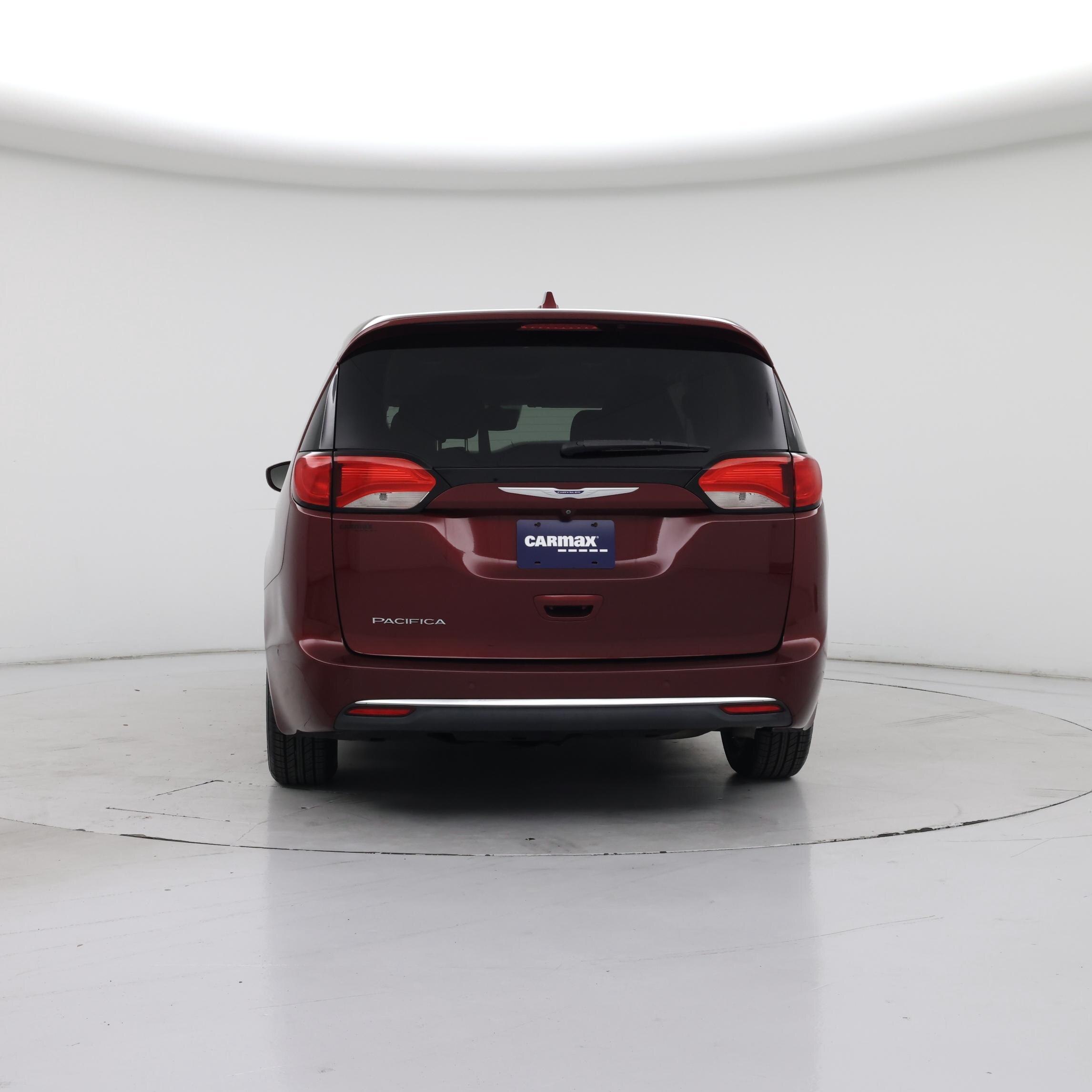Thumbnail: 2019 Chrysler Pacifica - 6