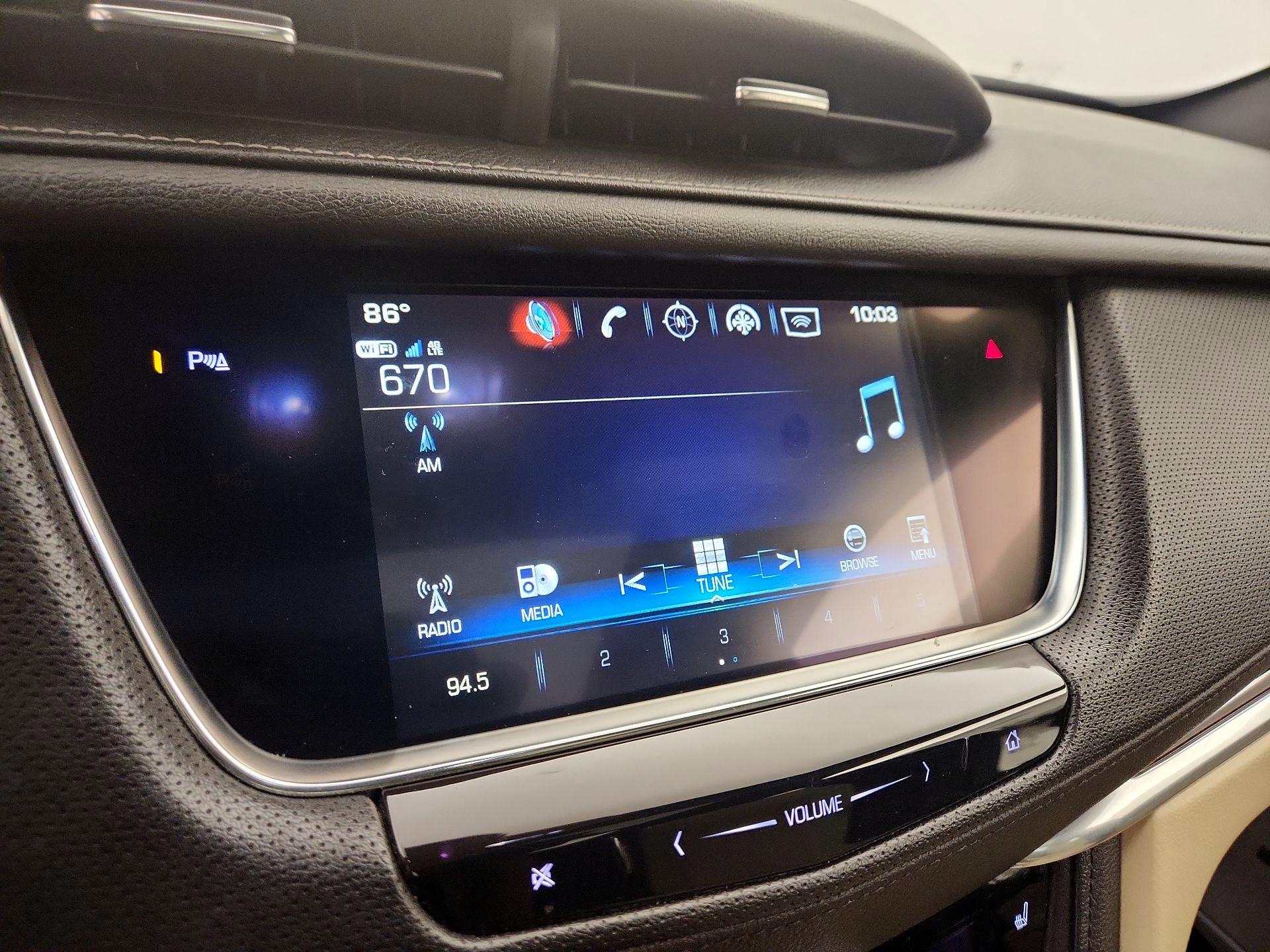 Thumbnail: 2018 Cadillac XT5 - 15