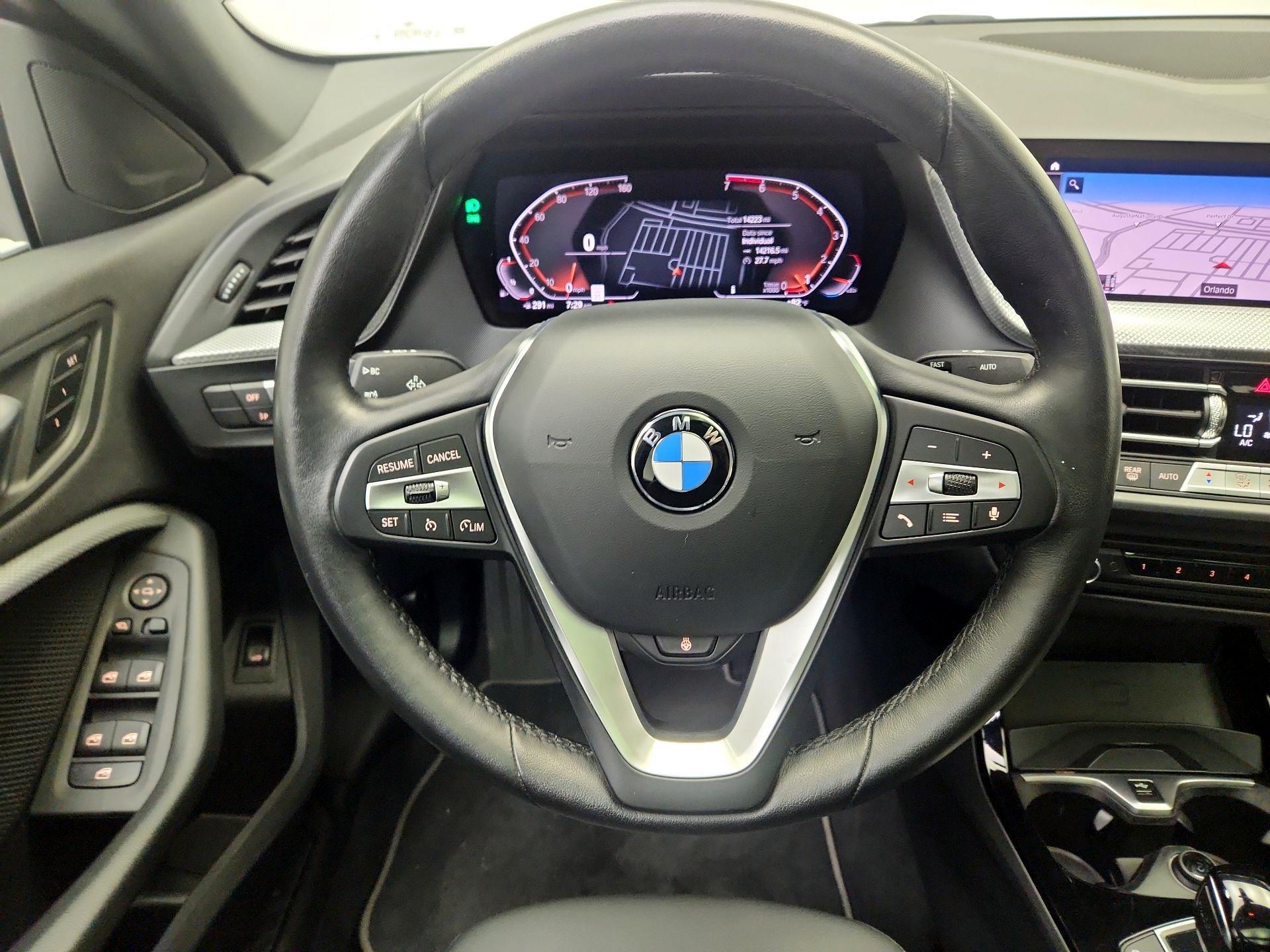 Thumbnail: 2024 BMW 2 Series - 10