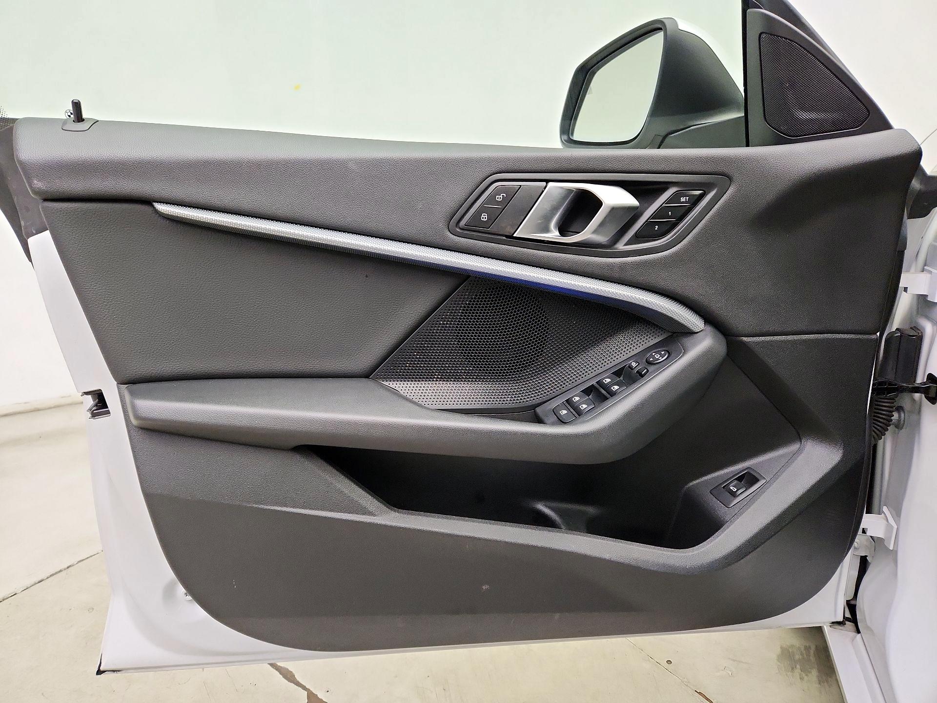 Thumbnail: 2024 BMW 2 Series - 12