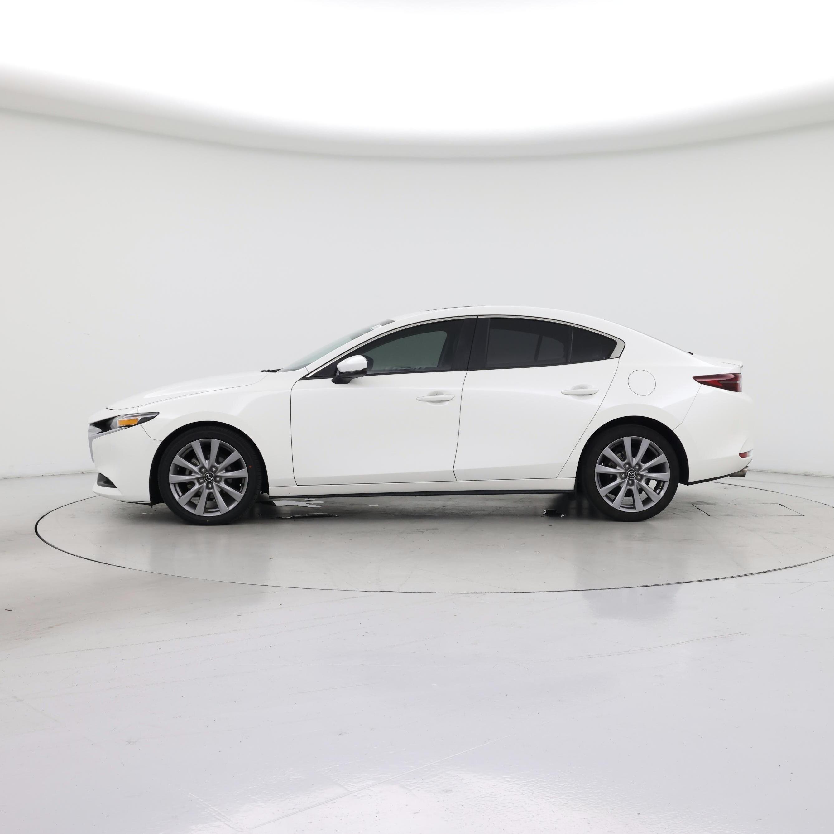 Thumbnail: 2021 Mazda Mazda3 - 3
