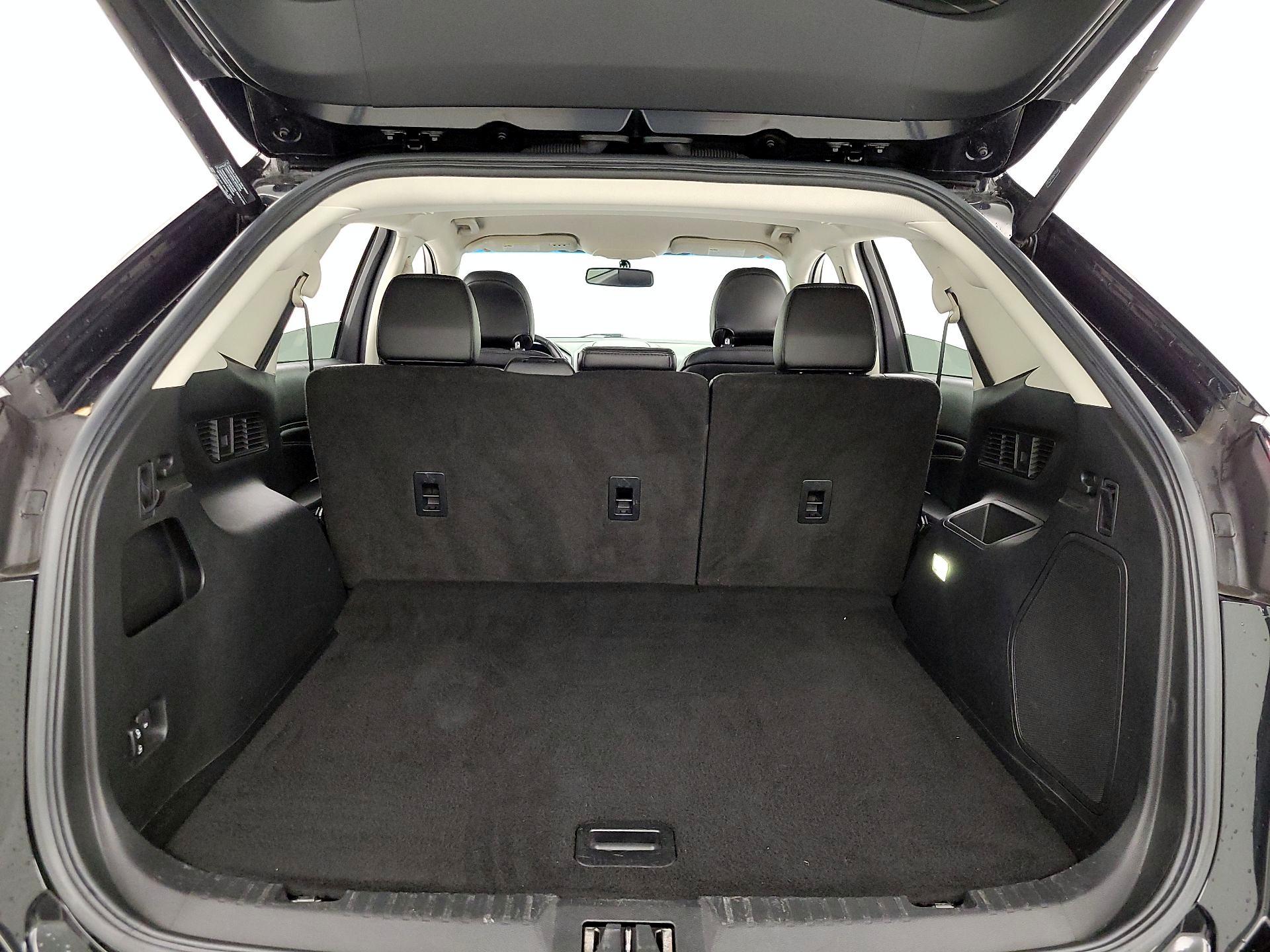 Thumbnail: 2016 Ford Edge - 19