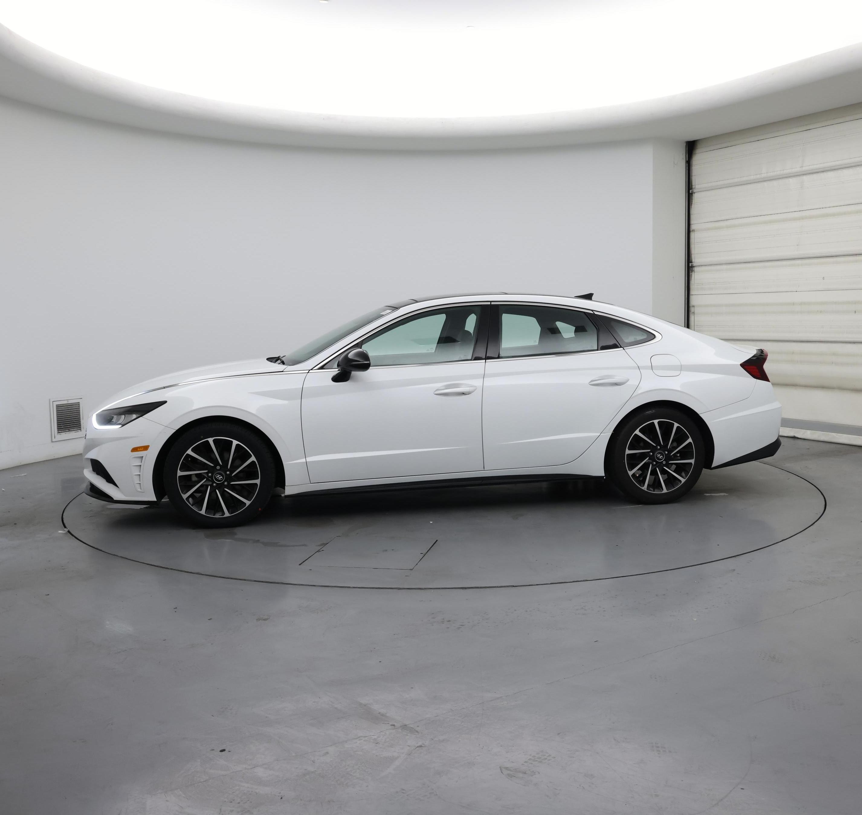 Thumbnail: 2020 Hyundai Sonata - 3