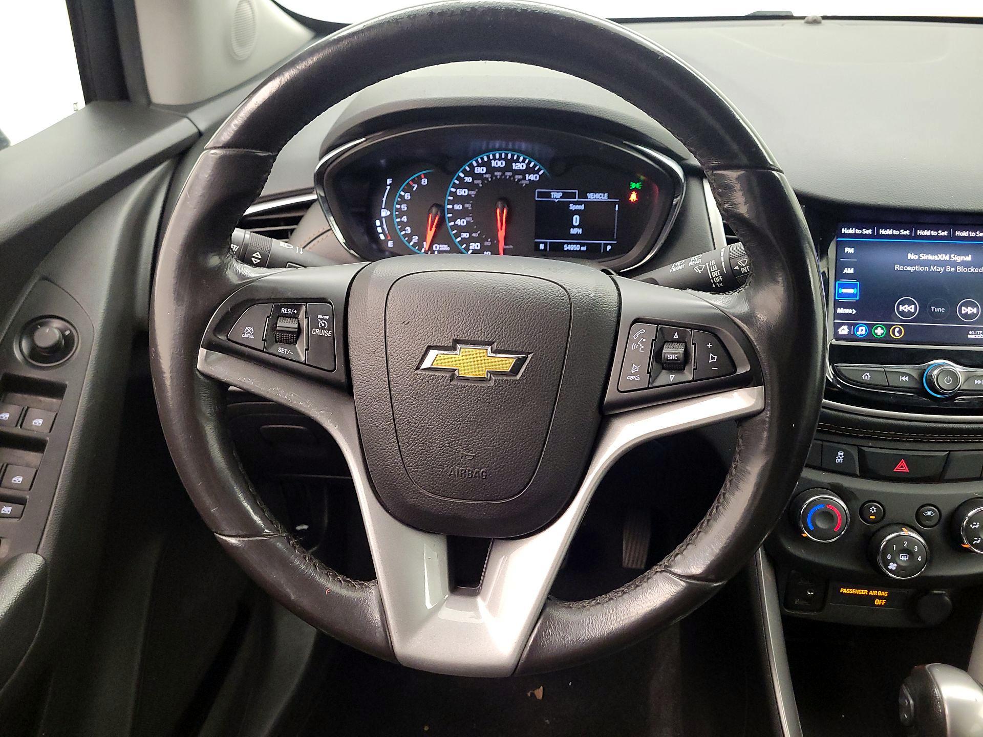 Thumbnail: 2022 Chevrolet Trax - 10