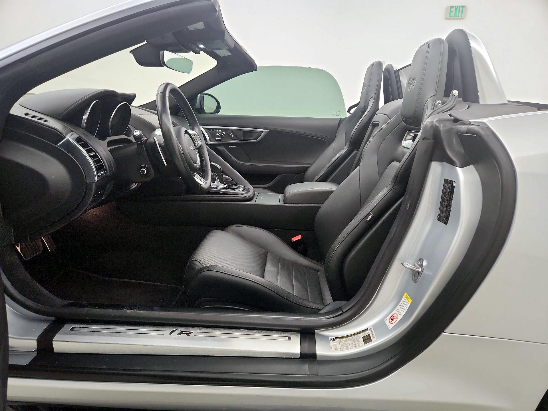 Thumbnail: 2020 Jaguar F-Type - 11