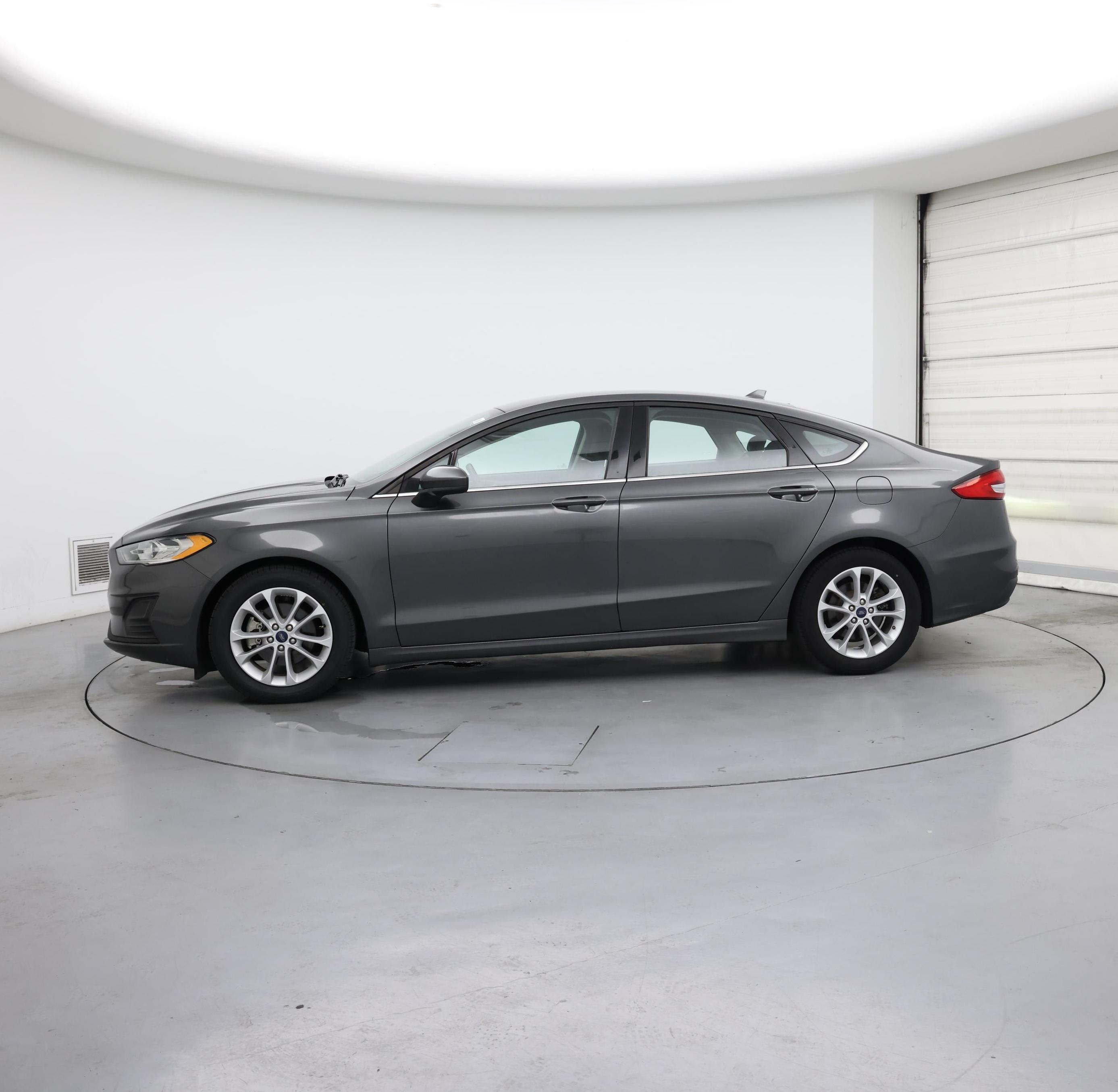 Thumbnail: 2020 Ford Fusion - 3