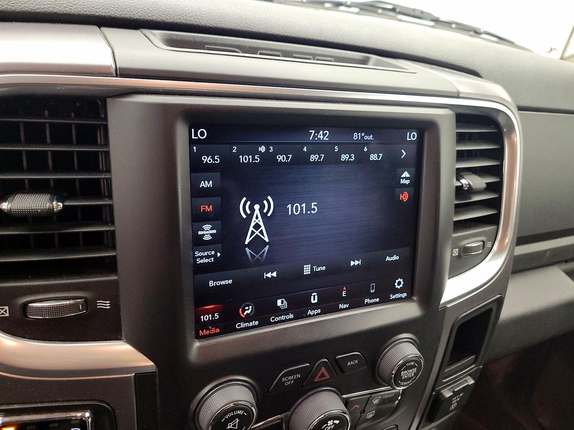 Thumbnail: 2023 RAM 1500 Classic - 13