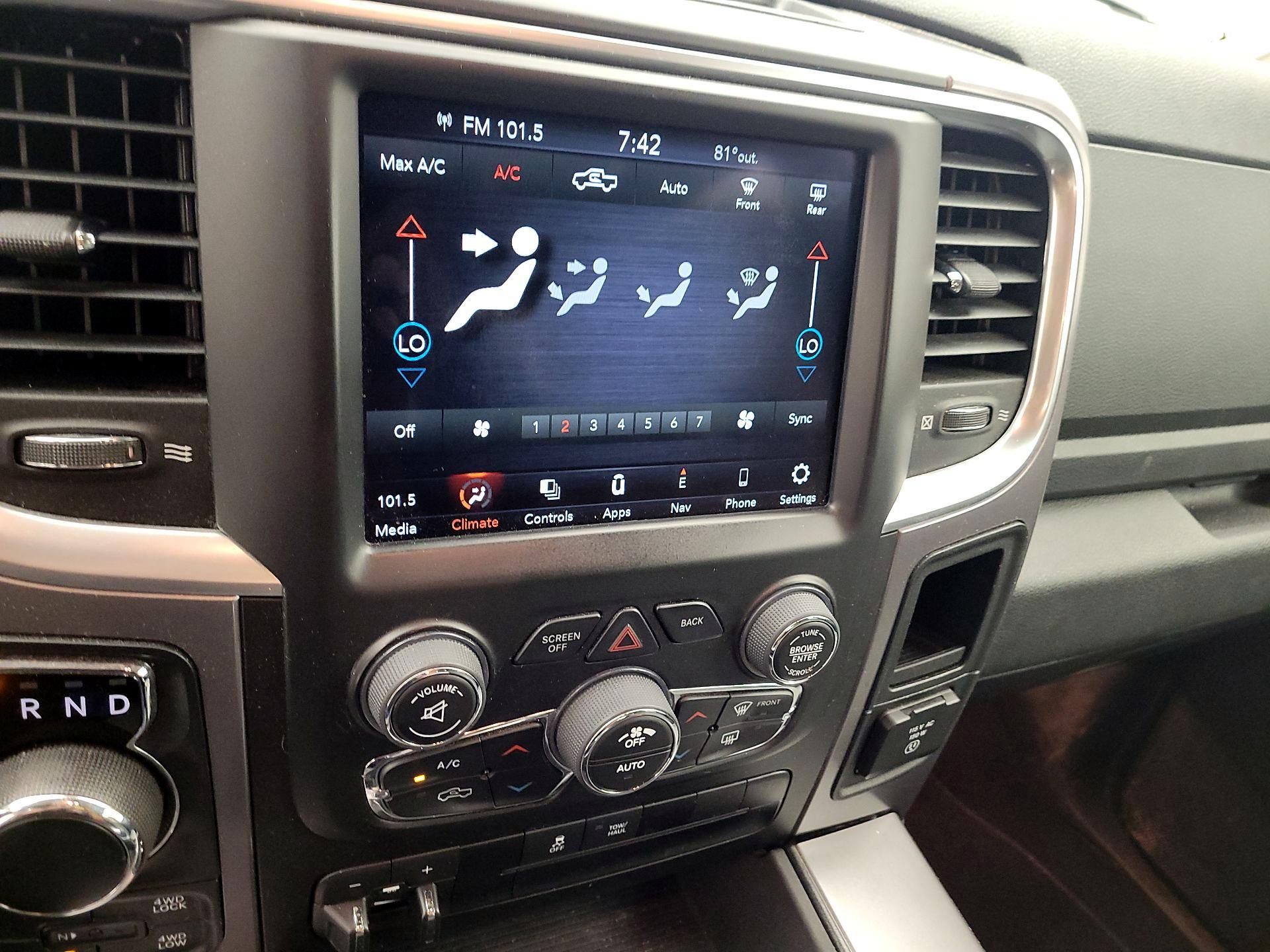 Thumbnail: 2023 RAM 1500 Classic - 14