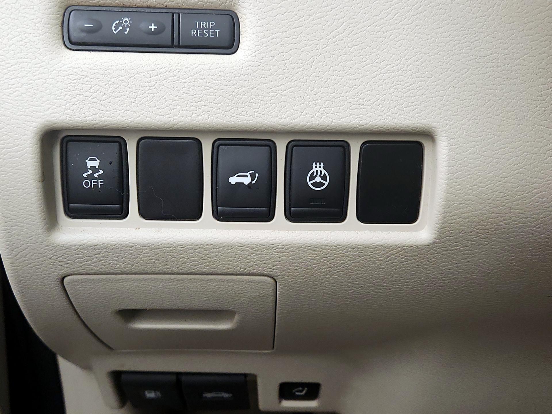 Thumbnail: 2015 Nissan Murano - 13