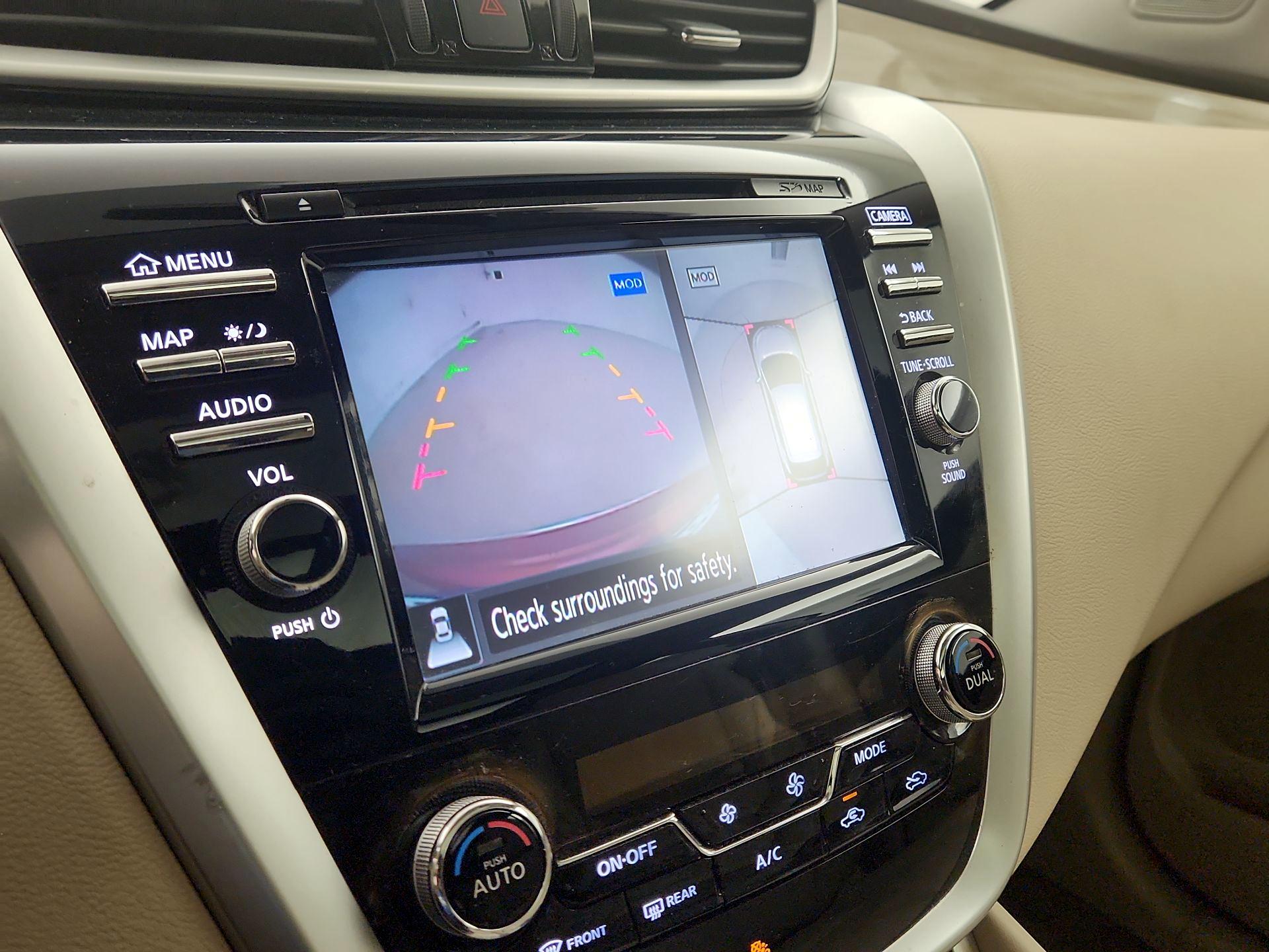 Thumbnail: 2015 Nissan Murano - 15
