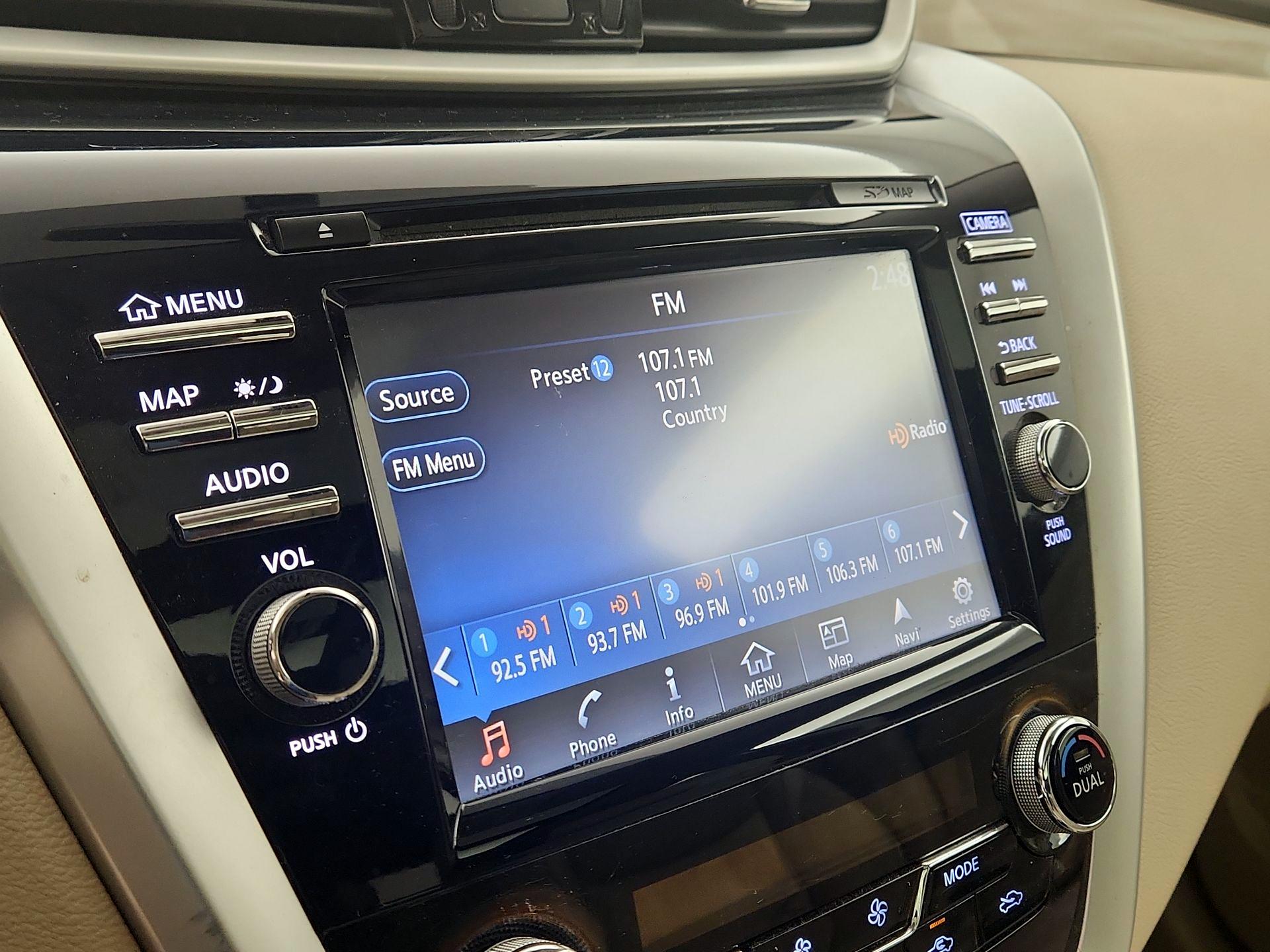 Thumbnail: 2015 Nissan Murano - 16