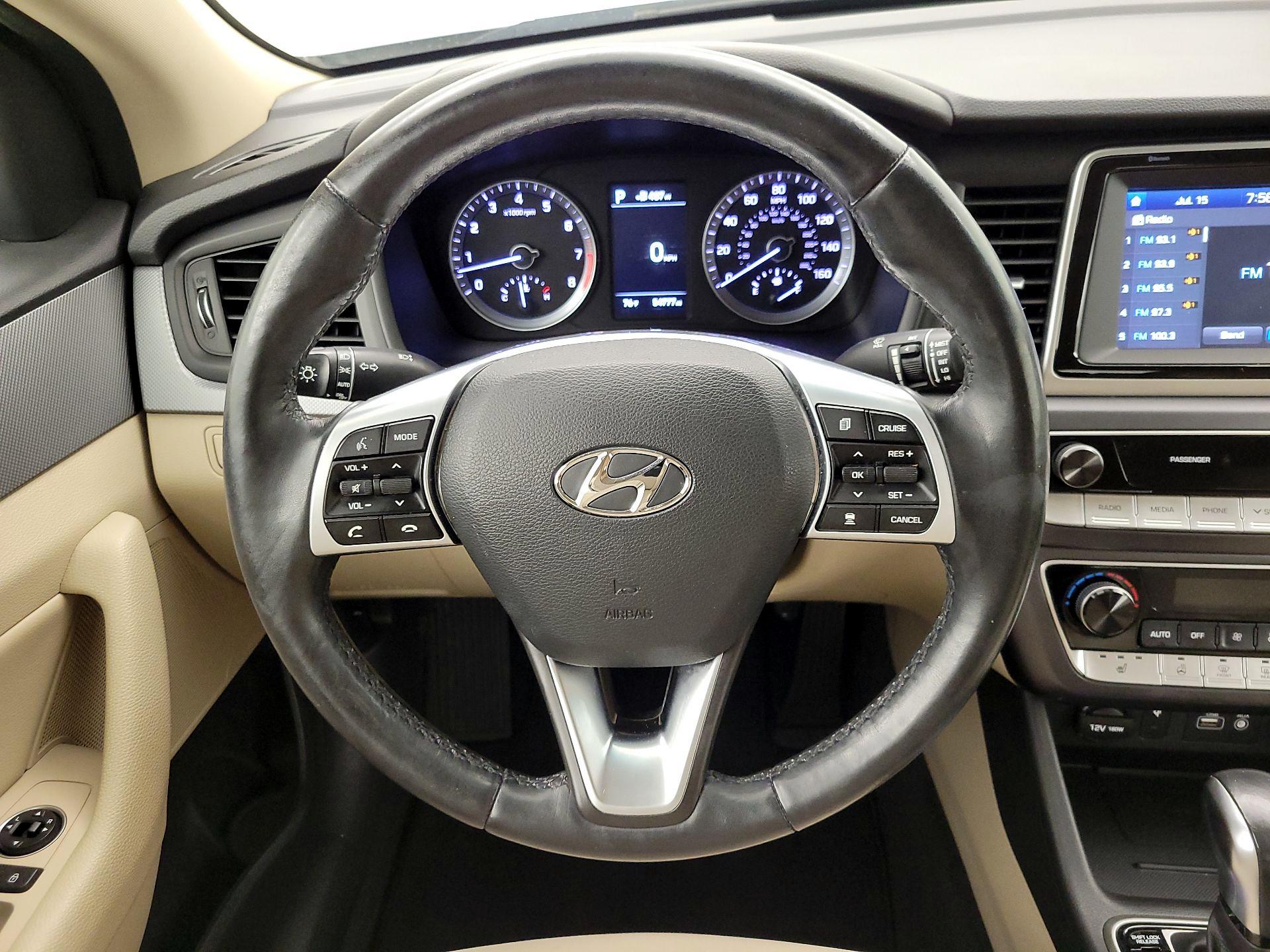 Thumbnail: 2019 Hyundai Sonata - 10
