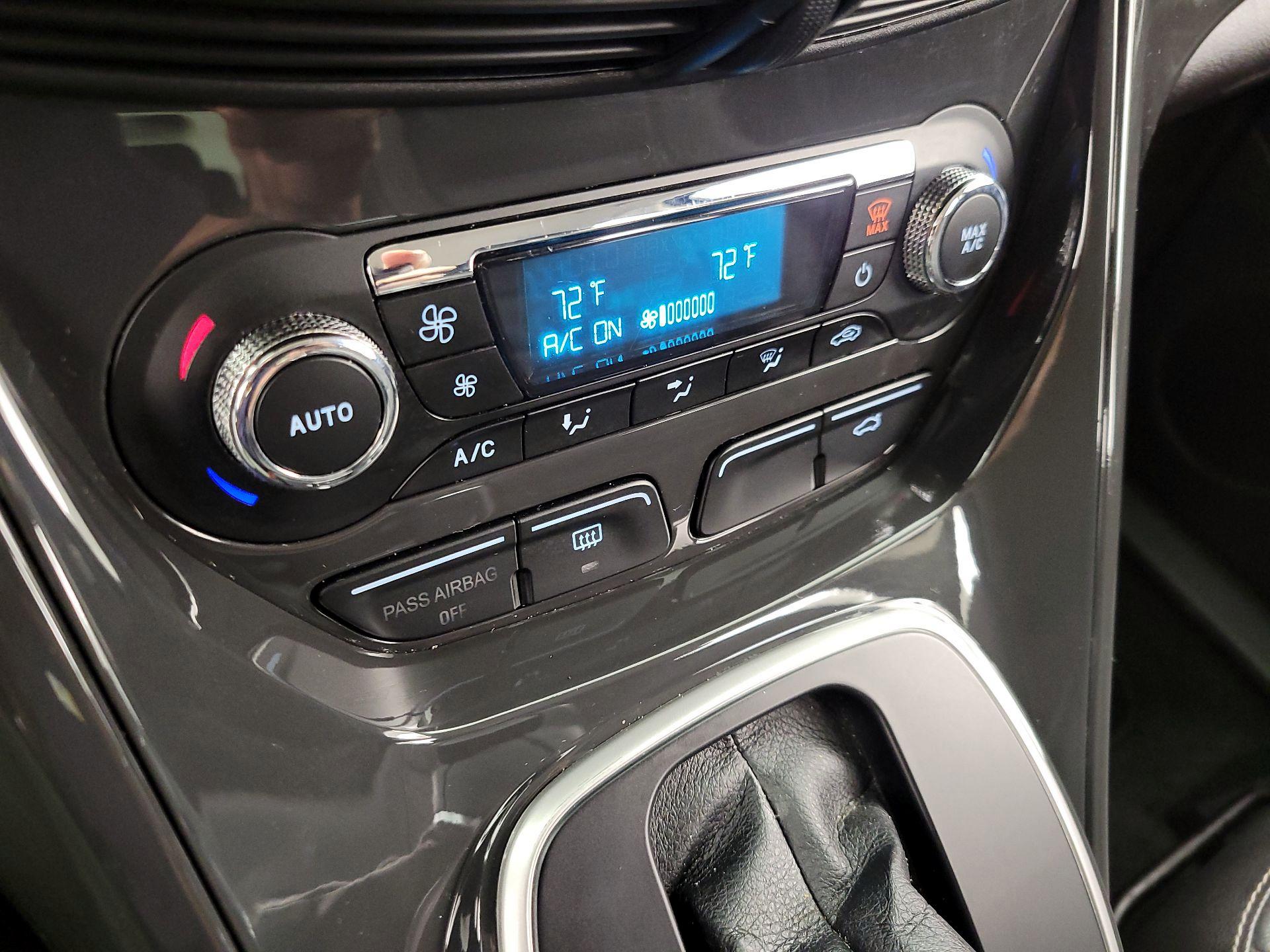 Thumbnail: 2014 Ford Escape - 16