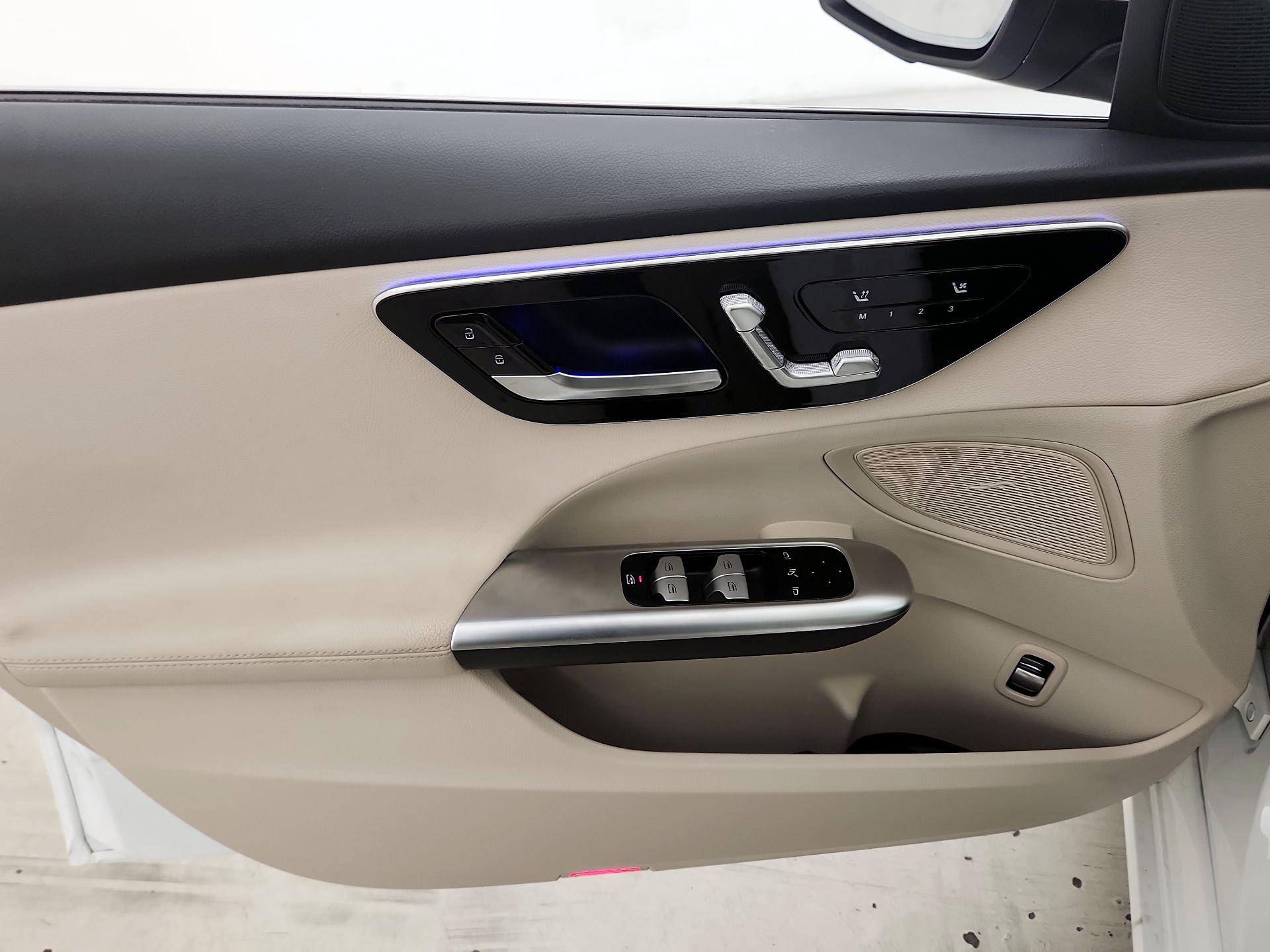 Thumbnail: 2024 Mercedes-Benz C-Class - 12