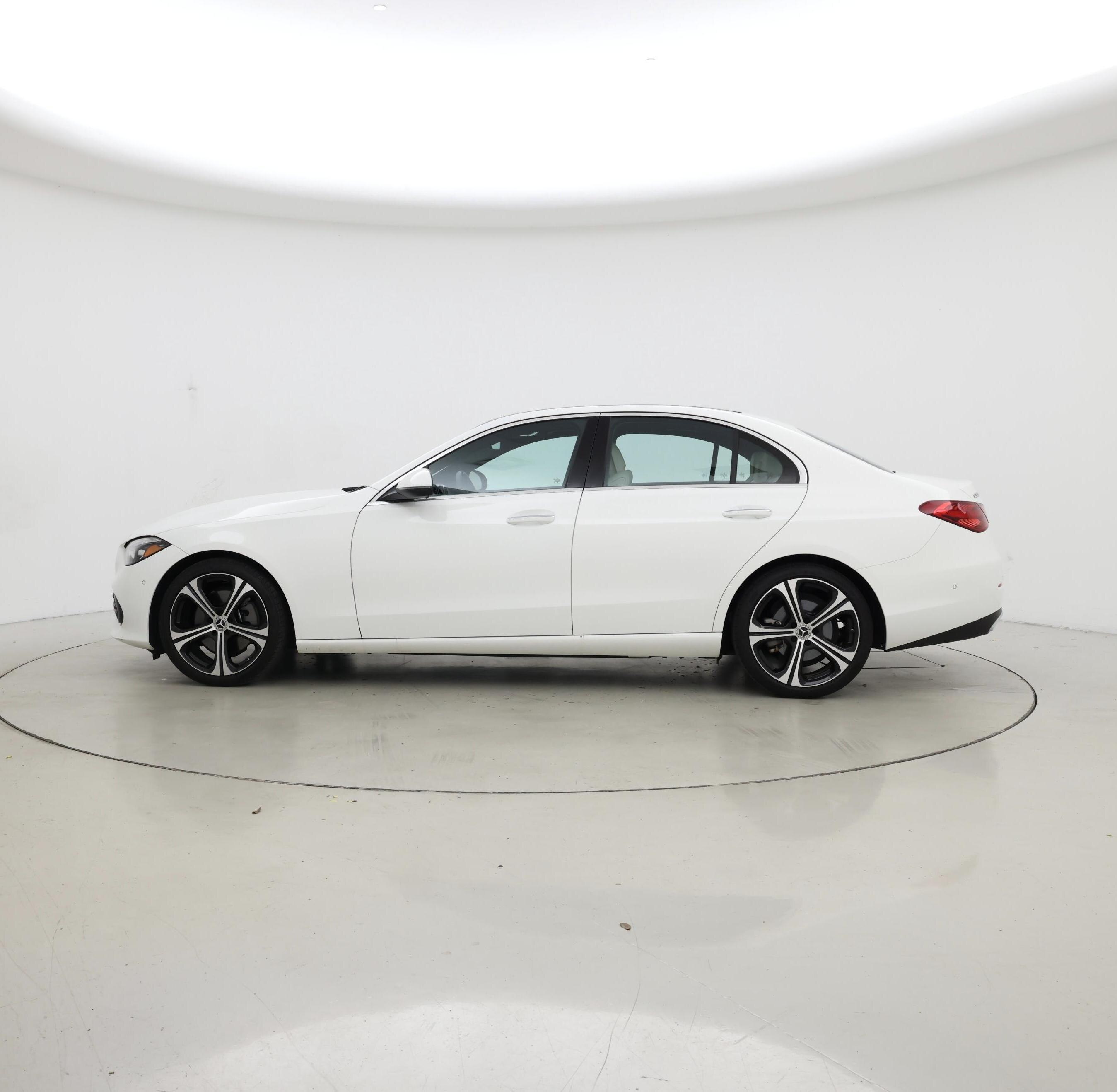 Thumbnail: 2024 Mercedes-Benz C-Class - 3